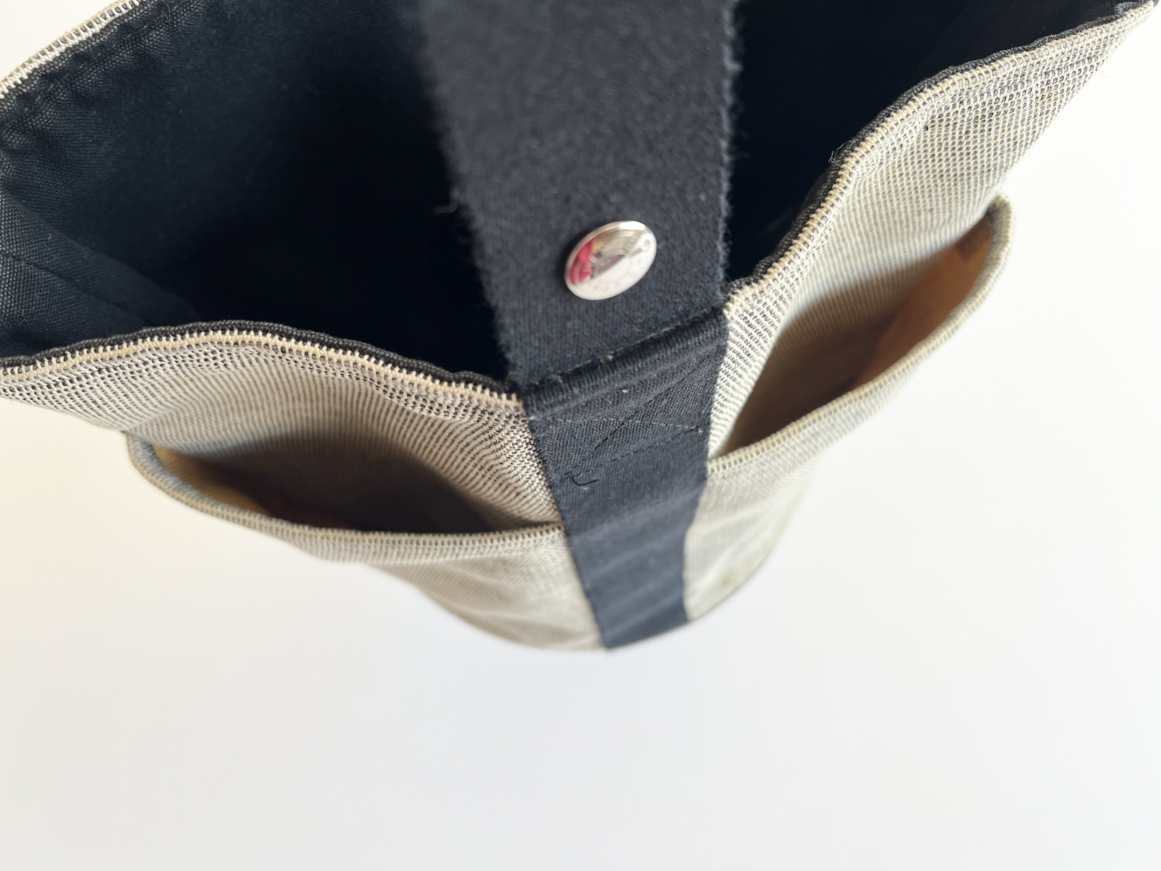Saxo MM Canvas One Handbag Shoulder Bag — view 9