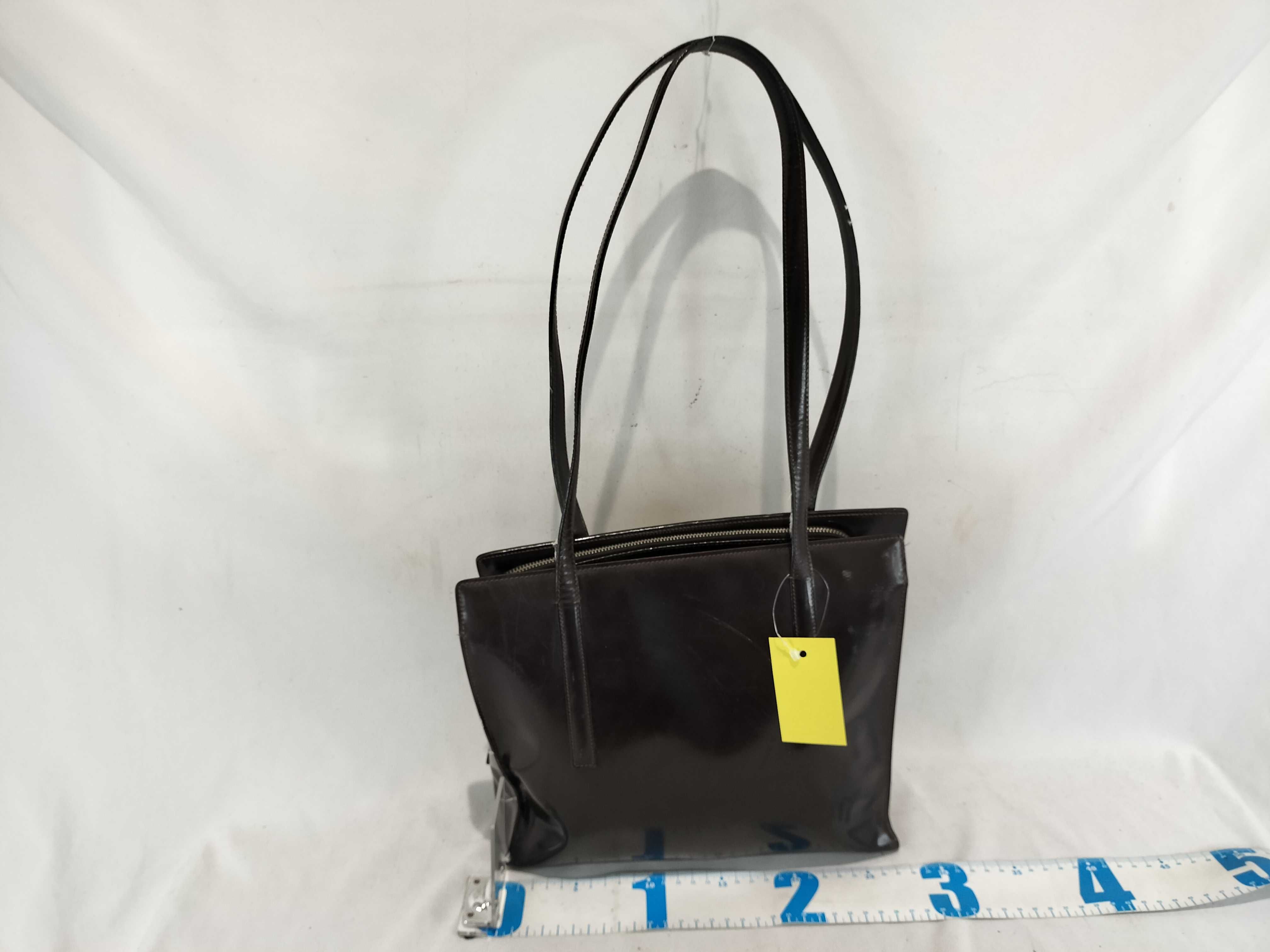 handbag — view 3
