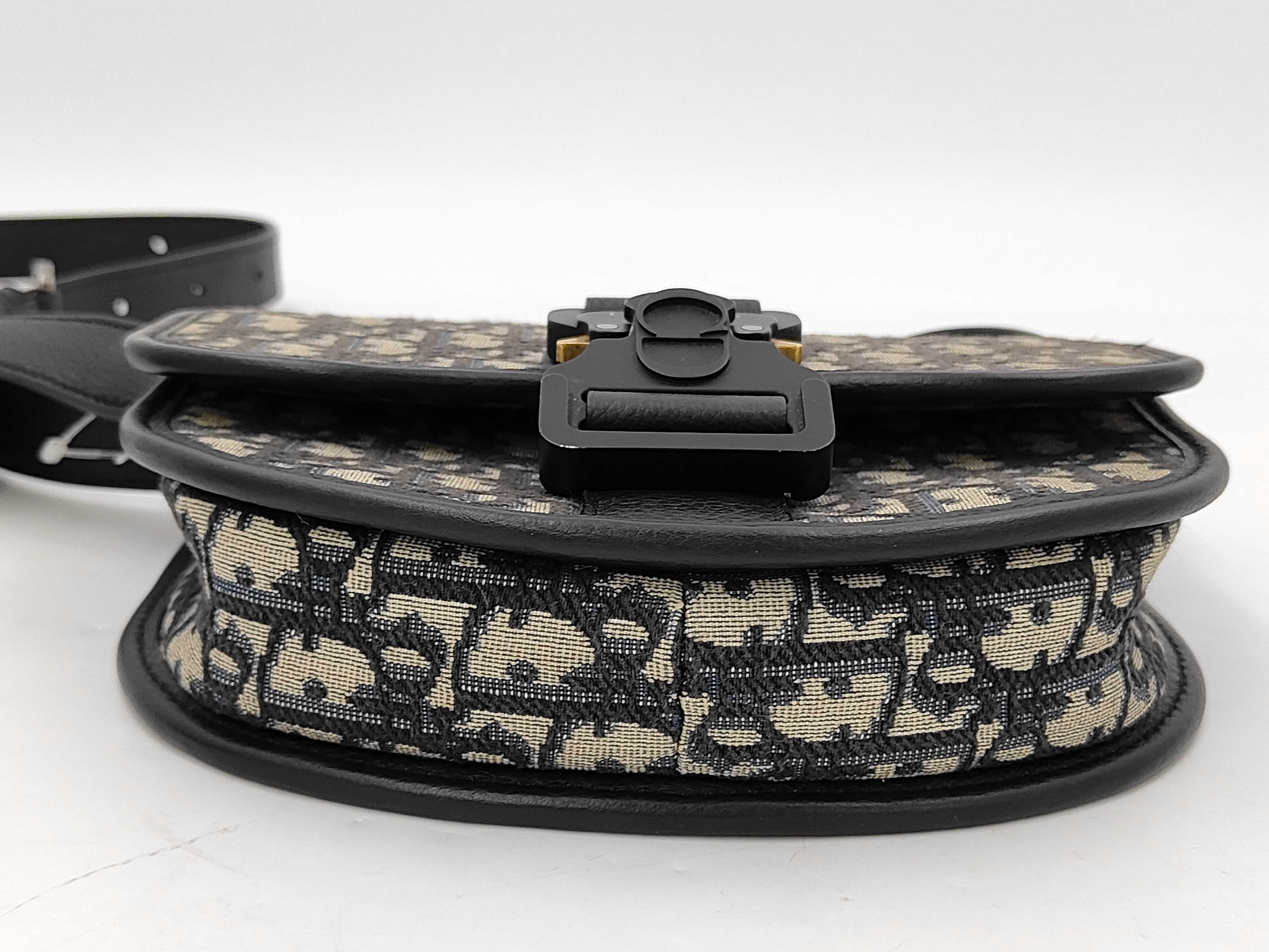 Gallop Shoulder Bag — view 4