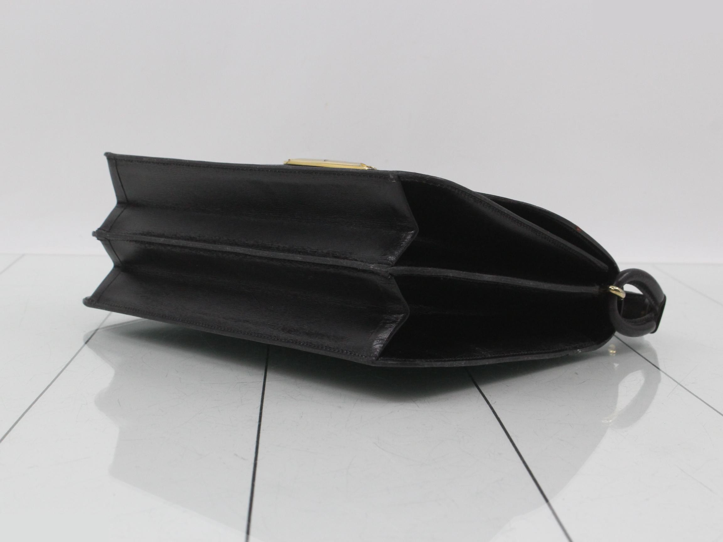 Flap bag, calfskin, black, 25 x 18 x 5 cm, shoulder strap approx. cm — view 6
