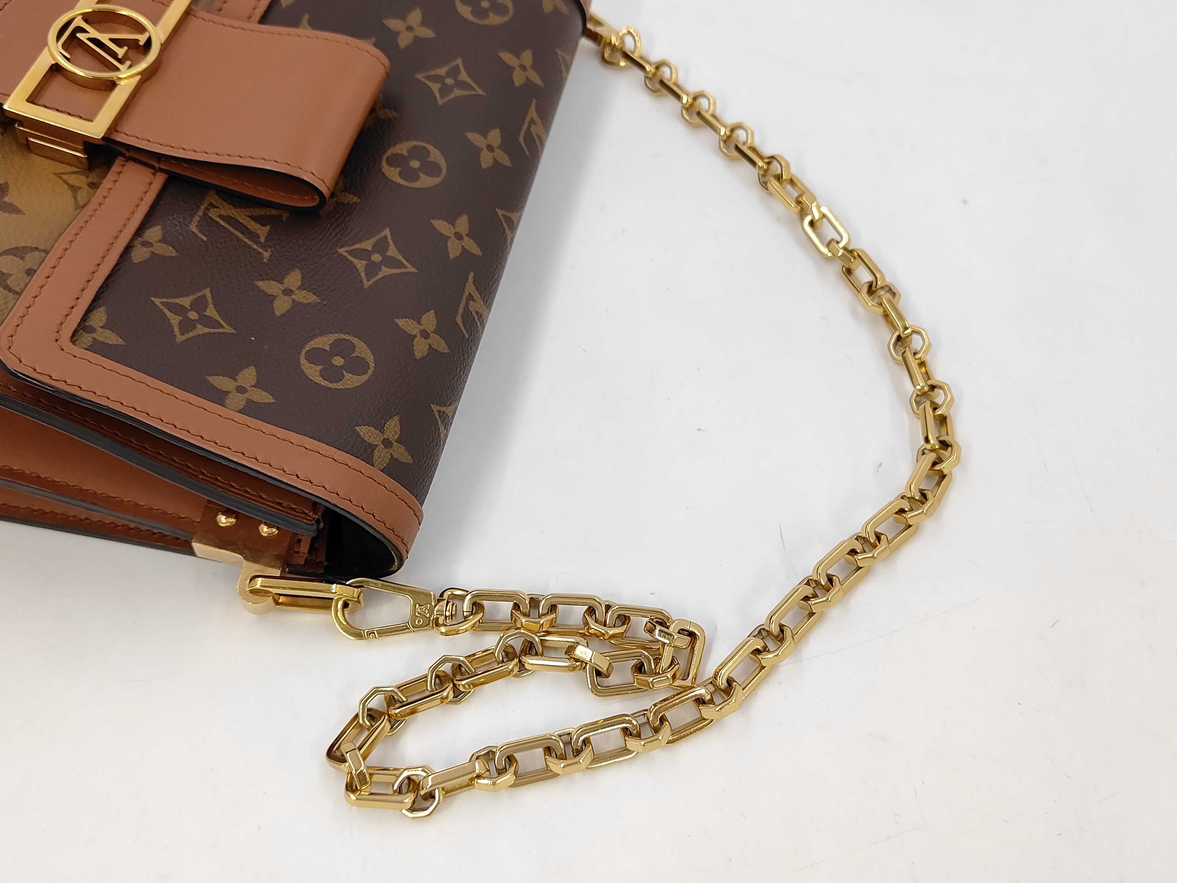 Monogram Louis Vuitton Dauphine MM M44391 Shoulder Bag — view 5