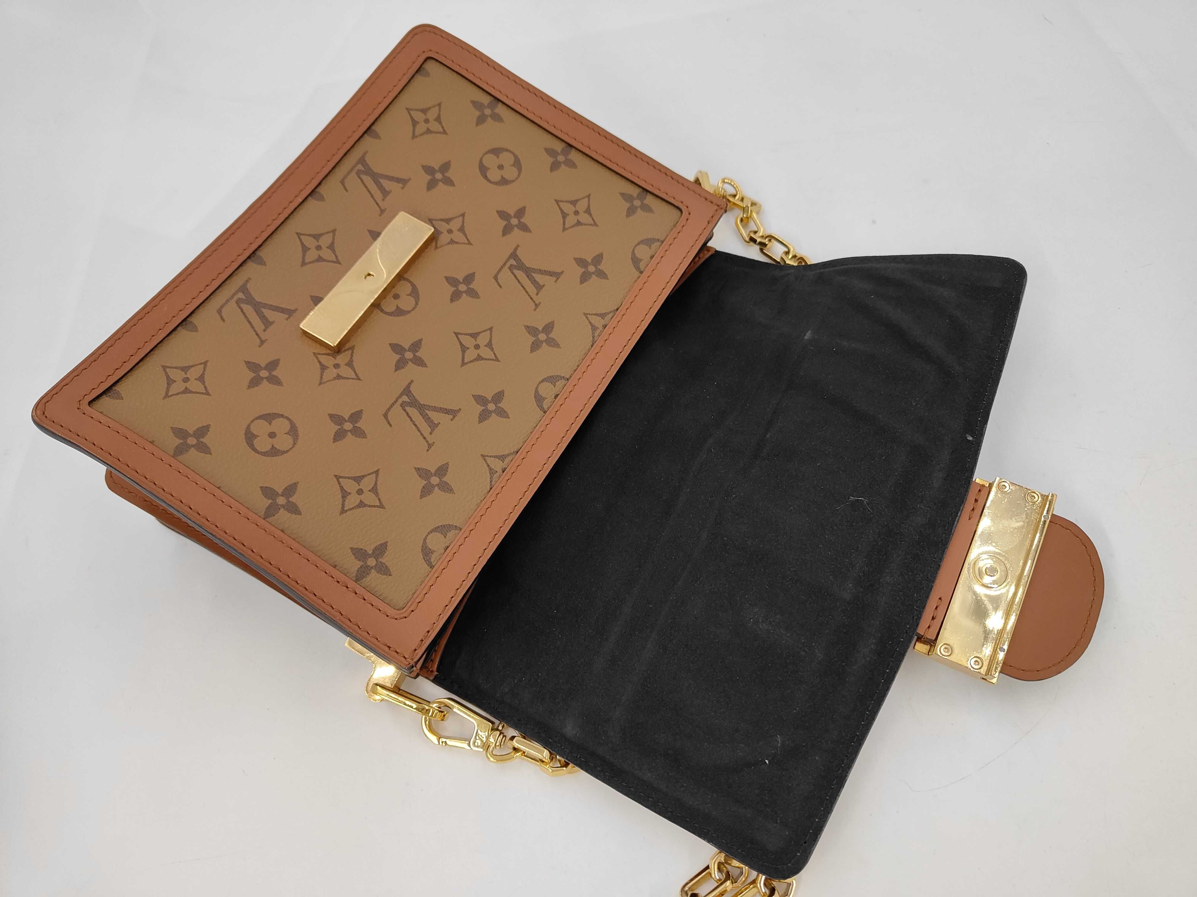 Monogram Louis Vuitton Dauphine MM M44391 Shoulder Bag — view 8