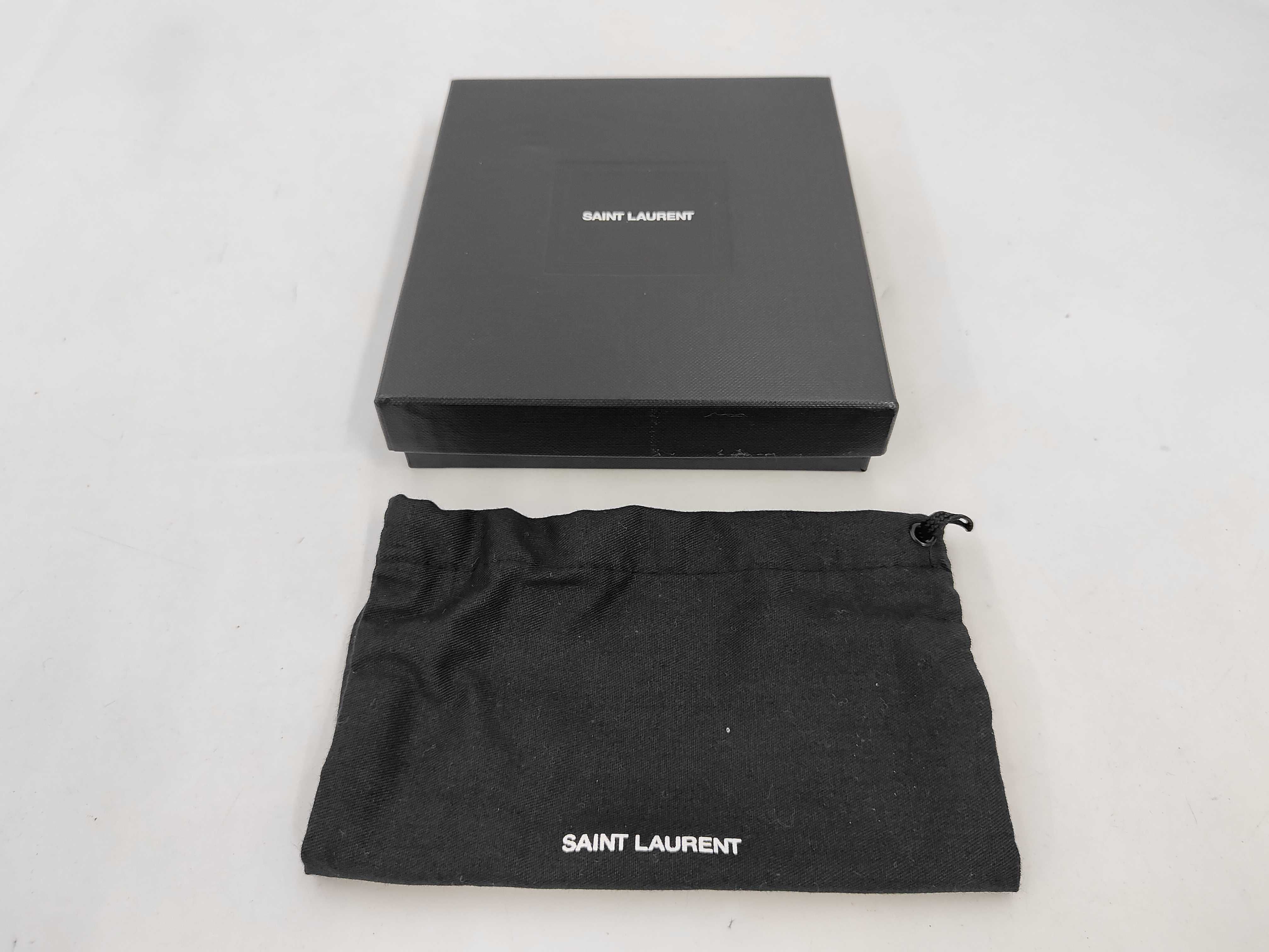 Tri-fold Wallet, Logo Plate, Leather, Black — view 10