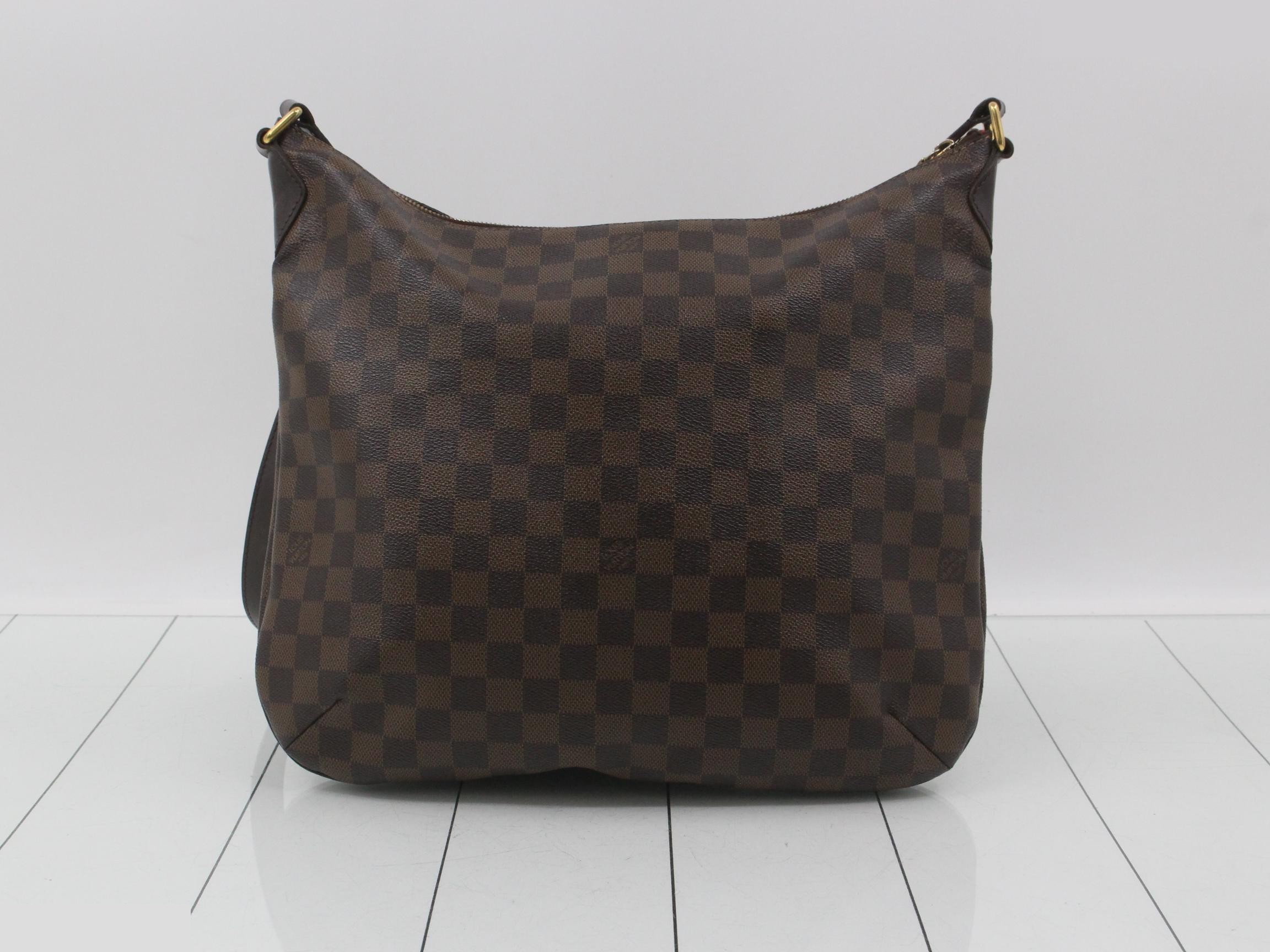 Damier Bloomsbury GM Shoulder Bag — view 2