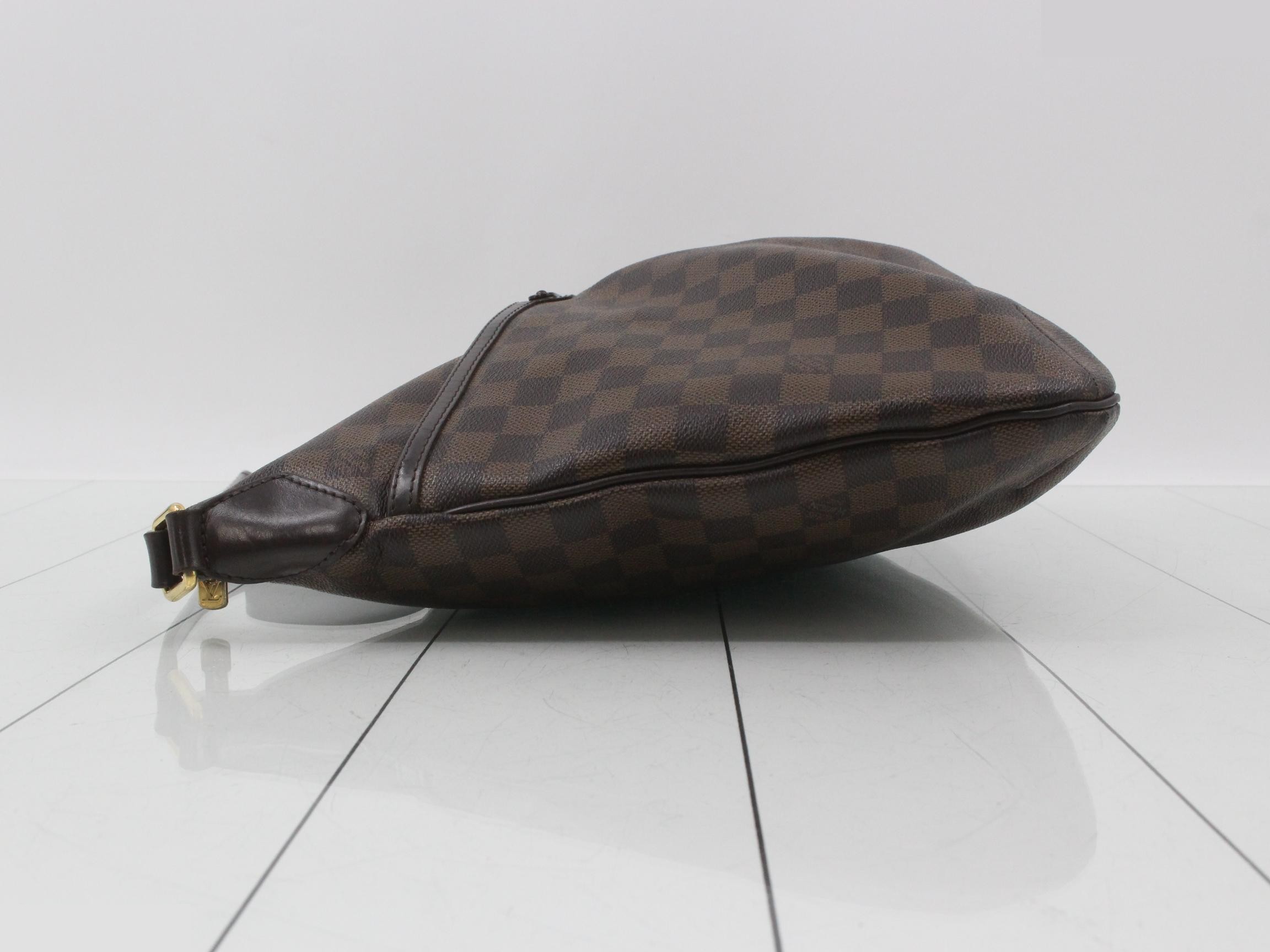 Damier Bloomsbury GM Shoulder Bag — view 4