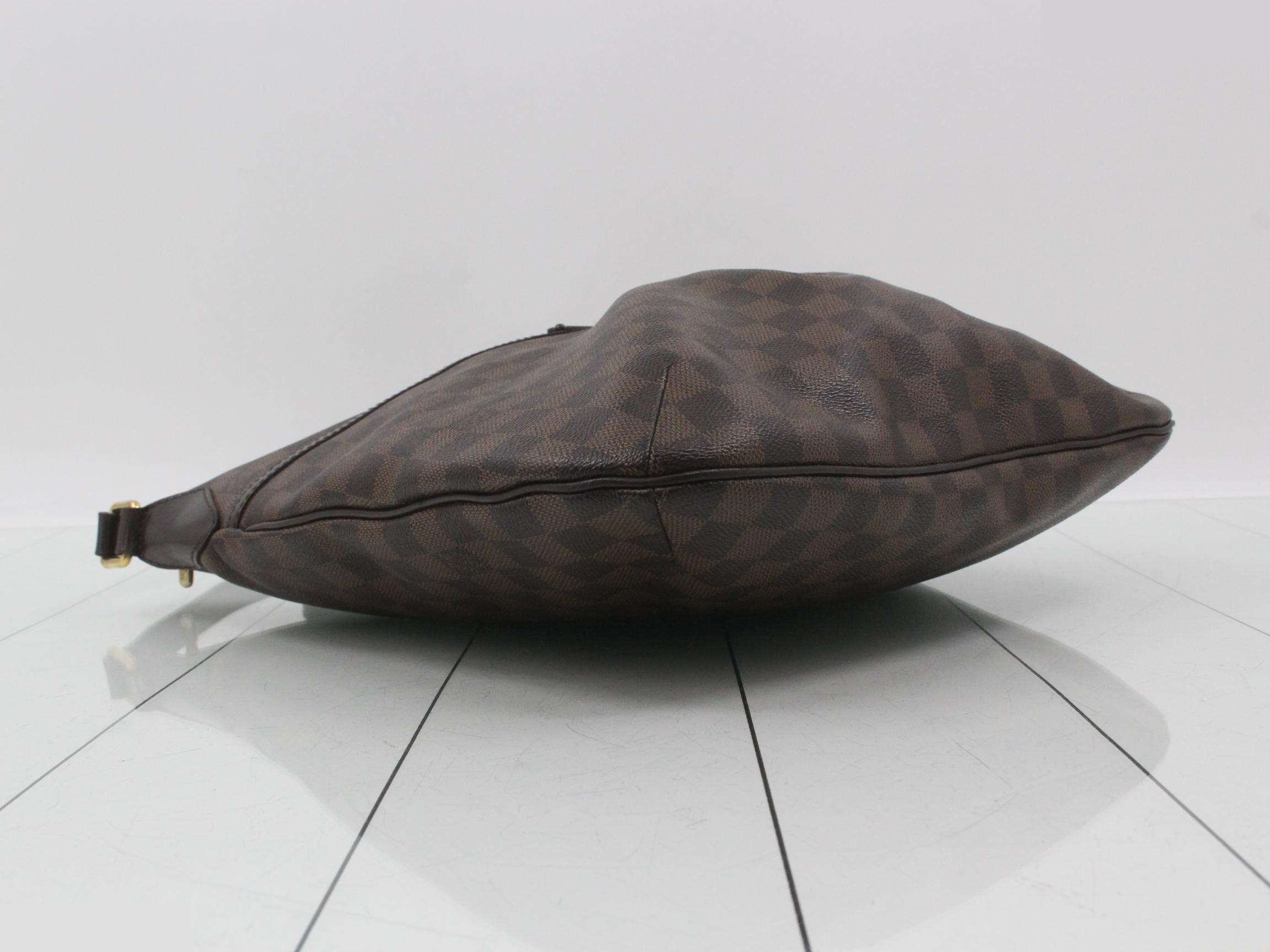 Damier Bloomsbury GM Shoulder Bag — view 5
