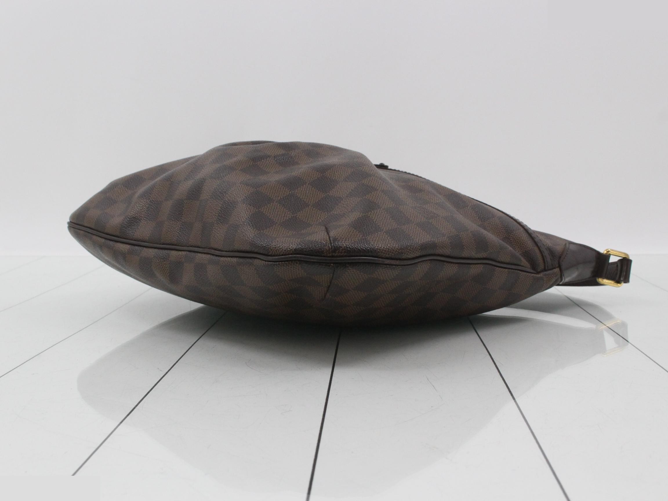 Damier Bloomsbury GM Shoulder Bag — view 6