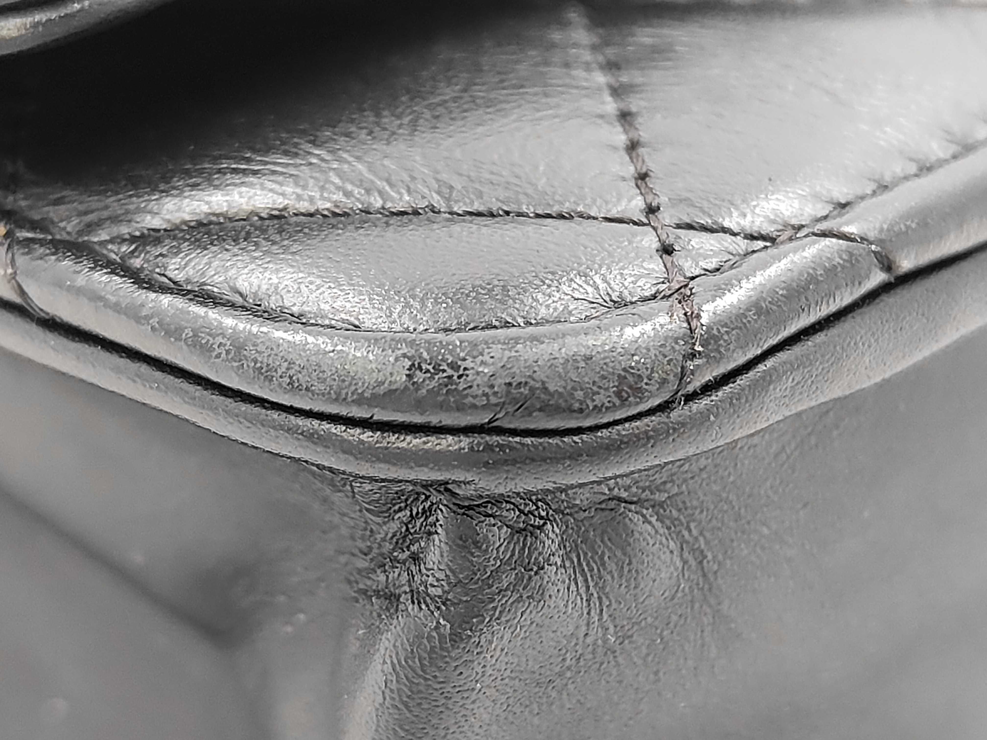 Matelassé 2.55 Lucky Charm Calfskin Black Chain Wallet (Serial Number 17) Shoulder Bag — view 4