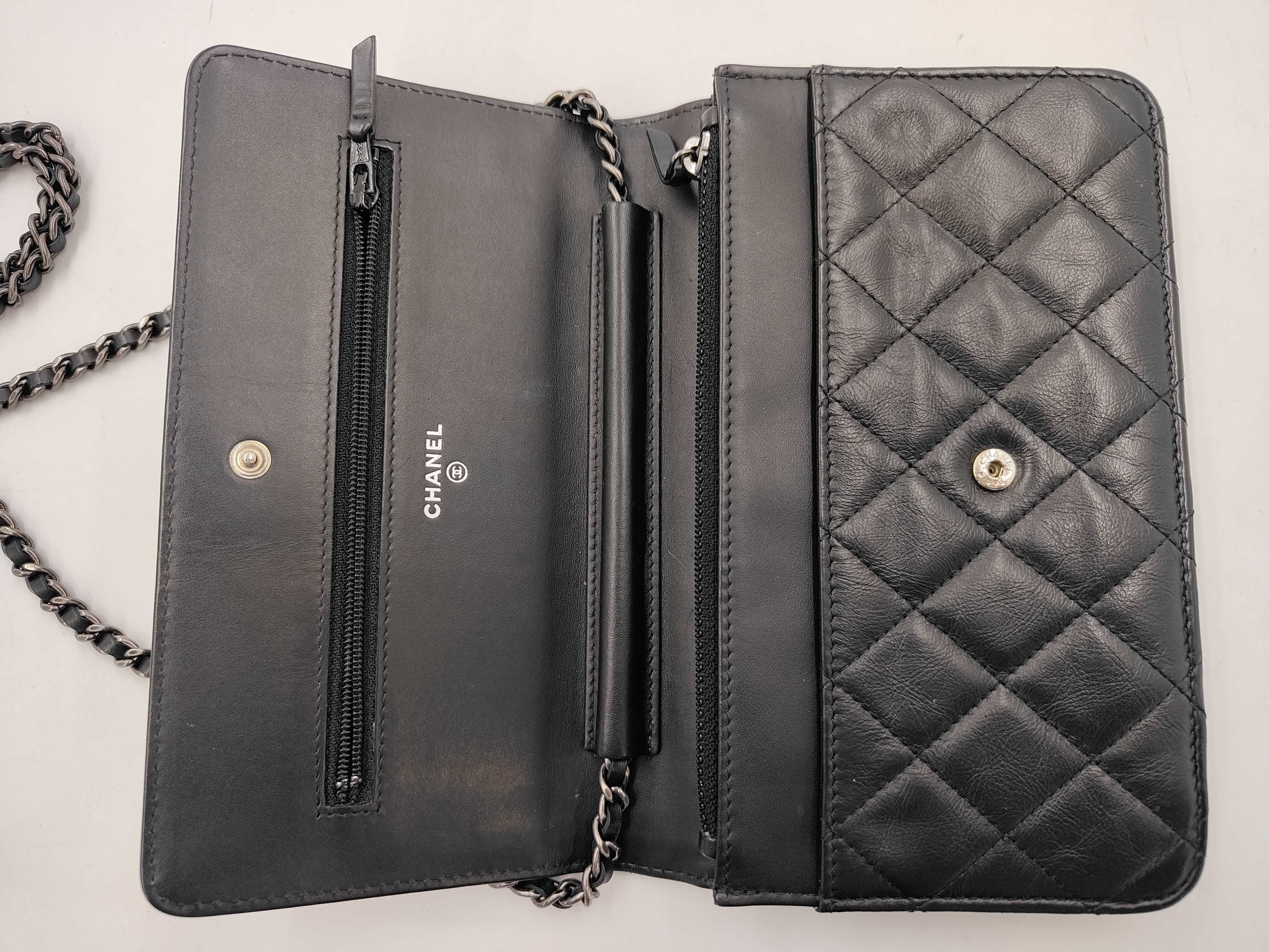 Matelassé 2.55 Lucky Charm Calfskin Black Chain Wallet (Serial Number 17) Shoulder Bag — view 9