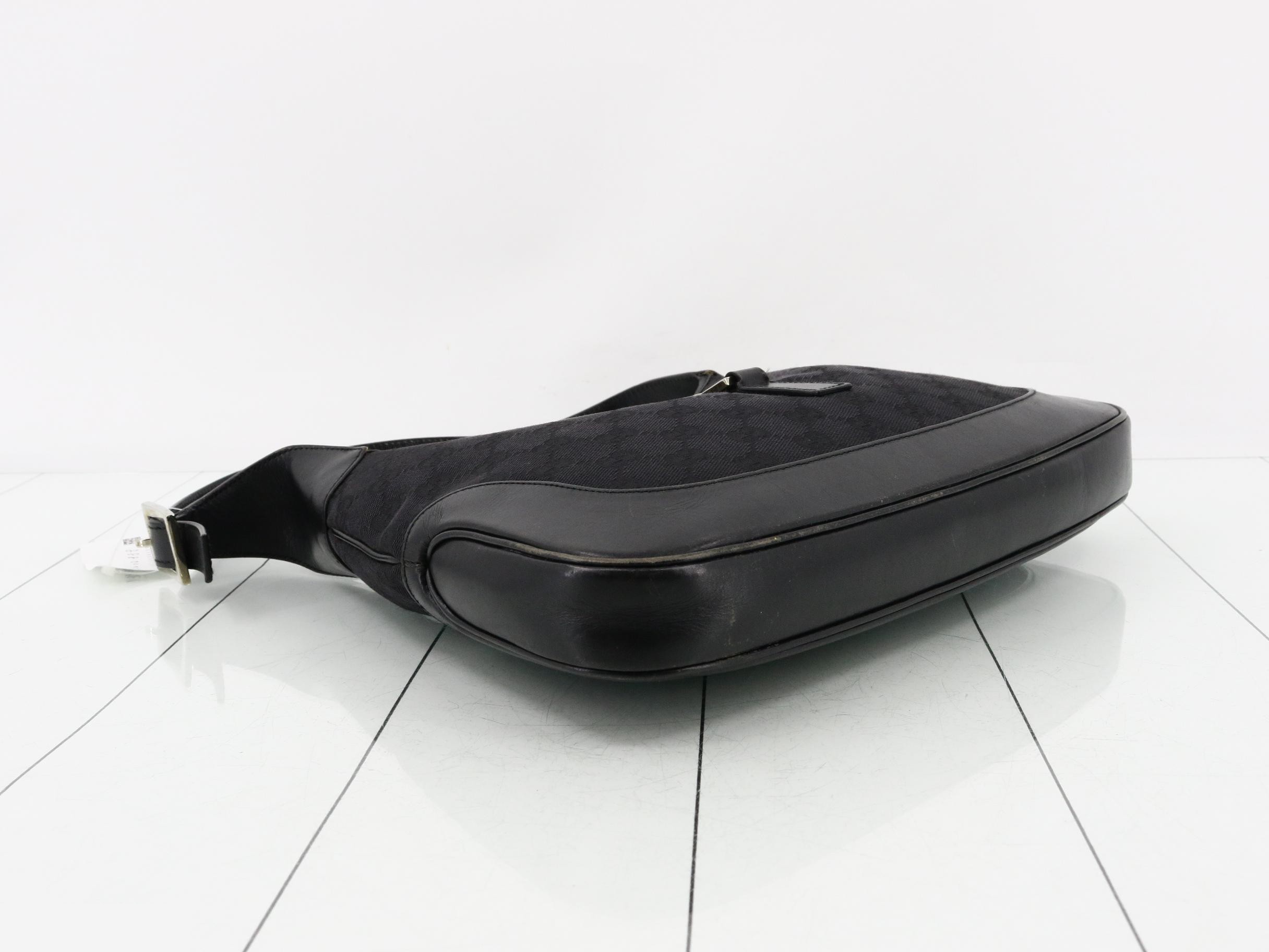 GG Canvas Jackie Shoulder Bag — view 5