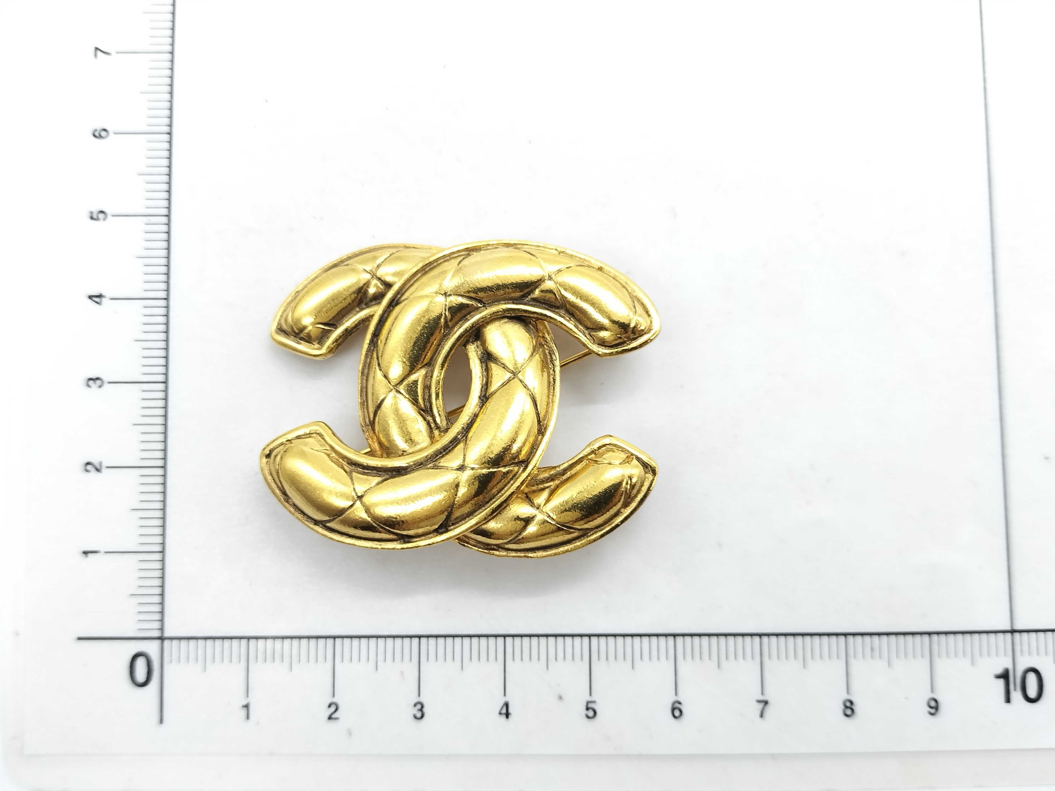 Matelassé Coco Brooch Matelassé Brooch — view 6