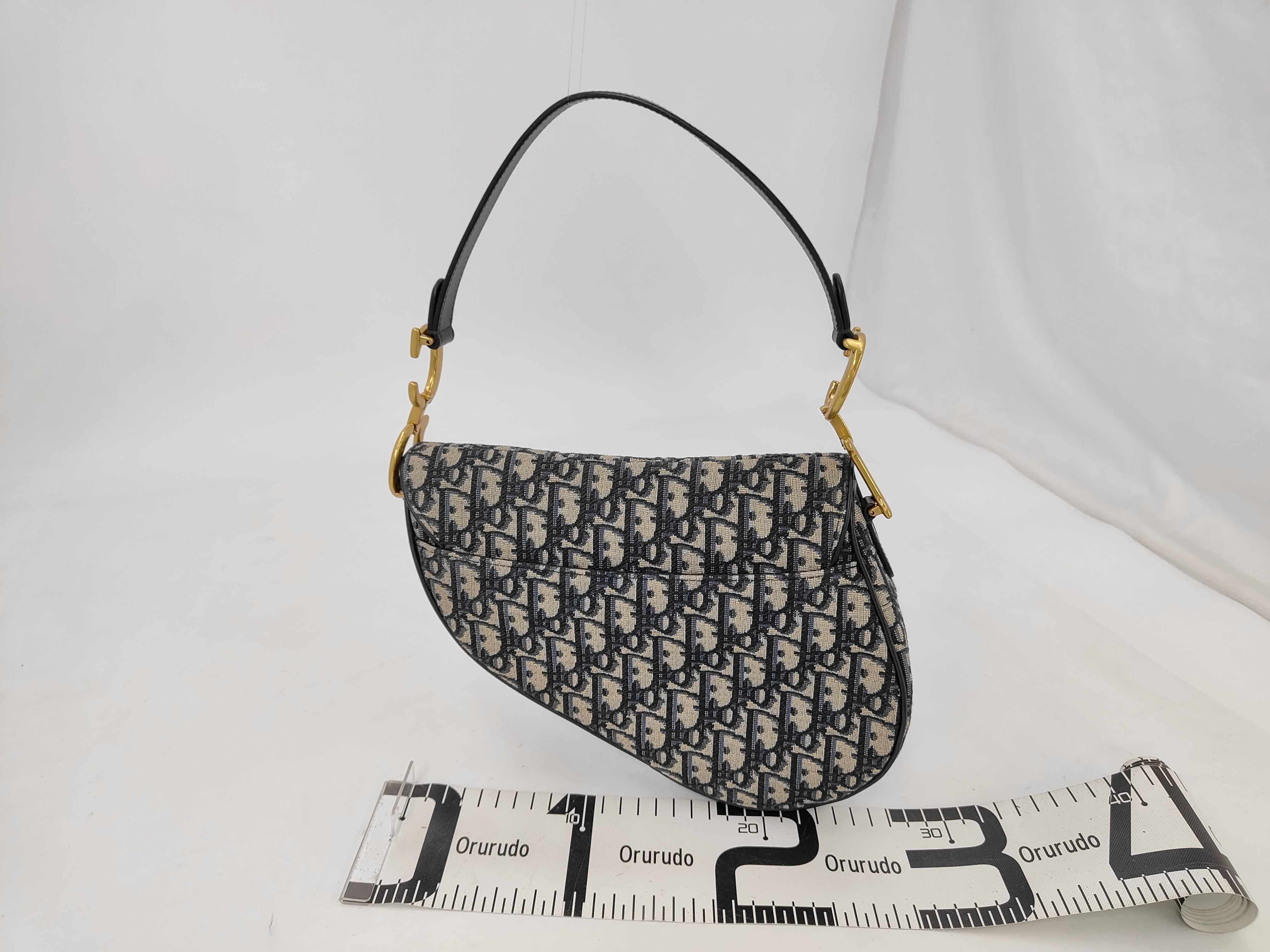 Saddle Medium Oblique M0446CTZQ_M928 Handbag — view 2