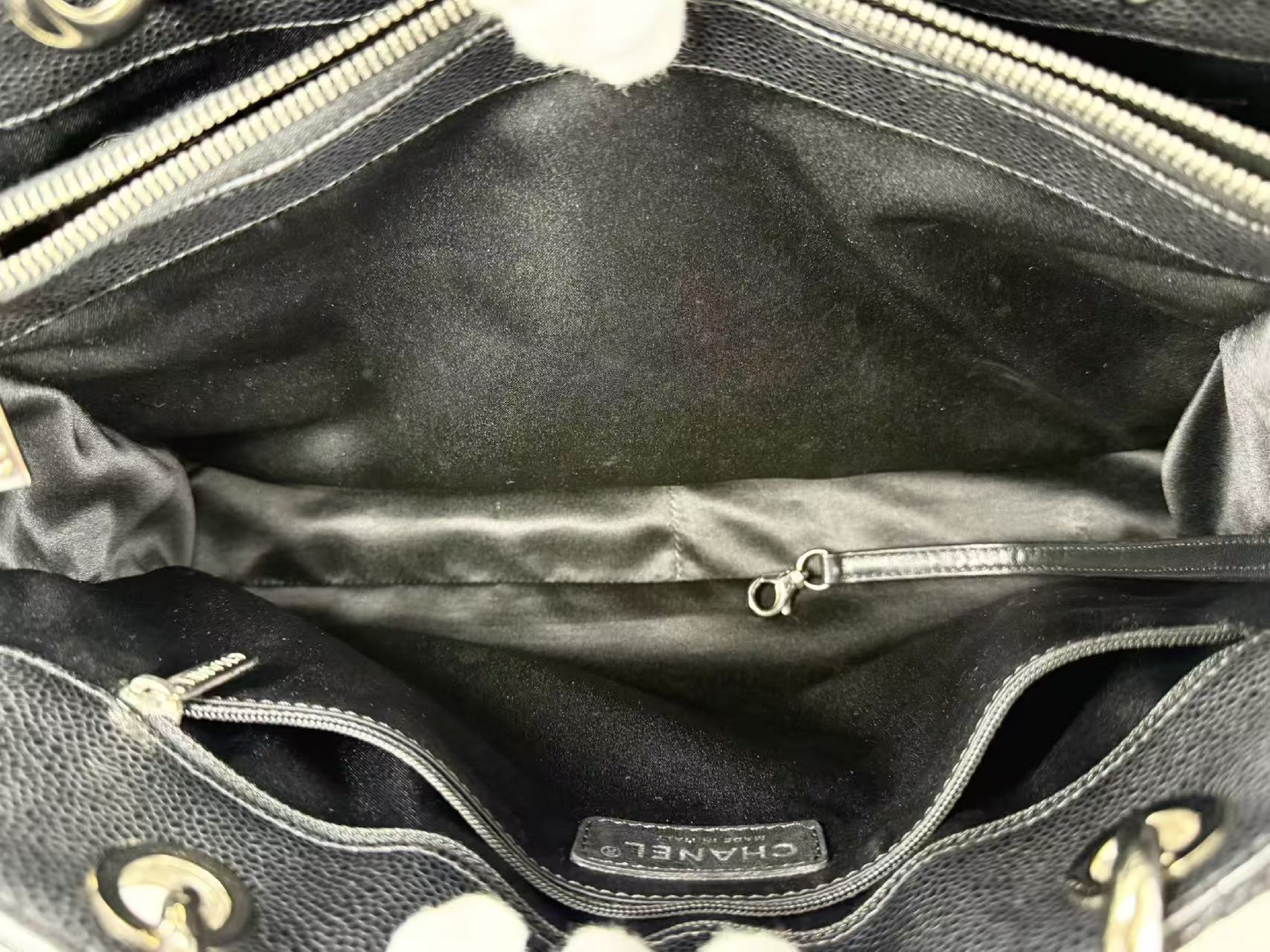 Black Caviar Skin Matelassé GST Tote Bag, W34/H23/D14cm (approx.), Serial Number 18-series, with dust bag and seal, silver hardware, chain tote, item number 18374901. — view 14