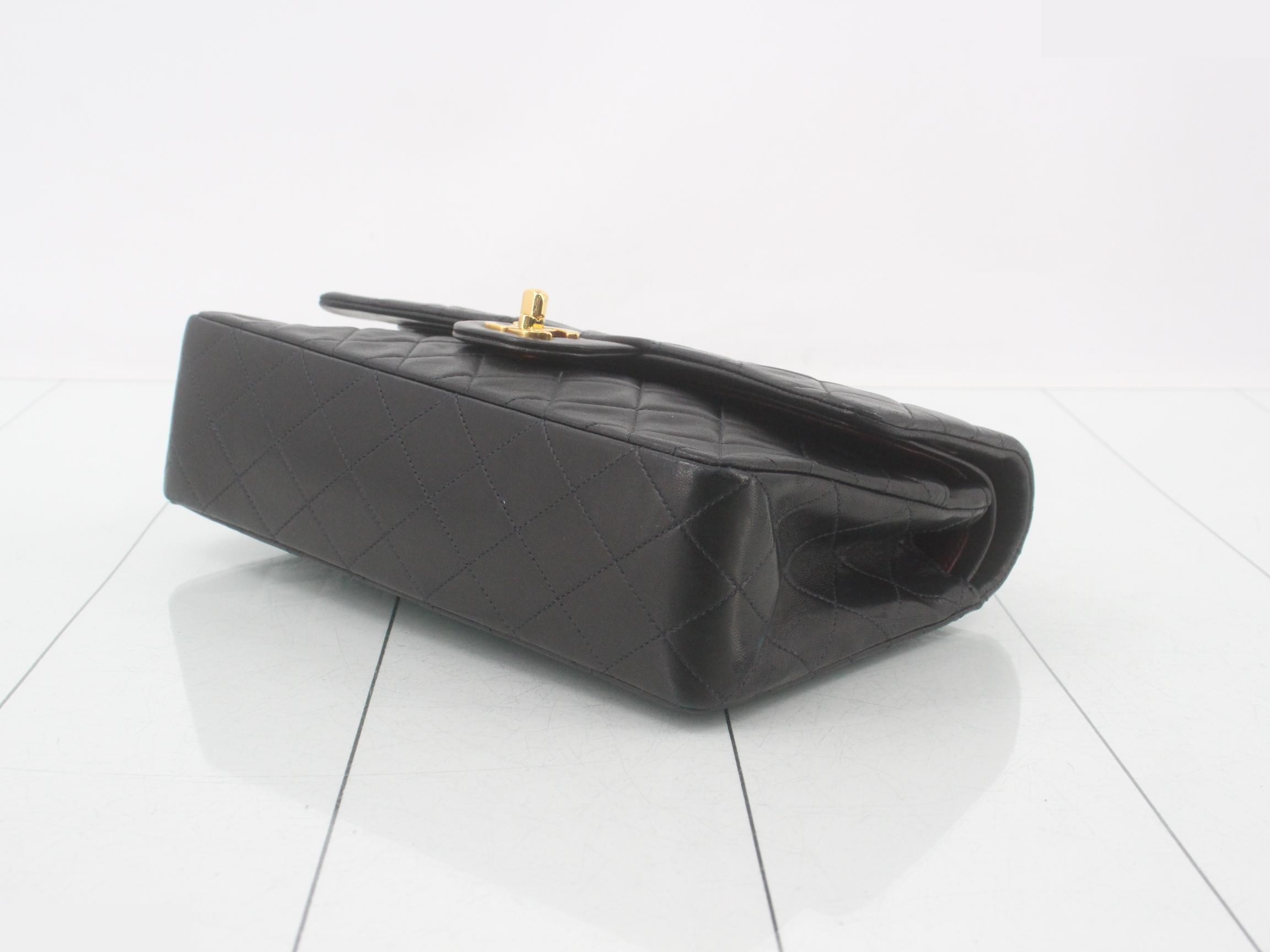 Matelassé lambskin chain shoulder bag, black — view 6