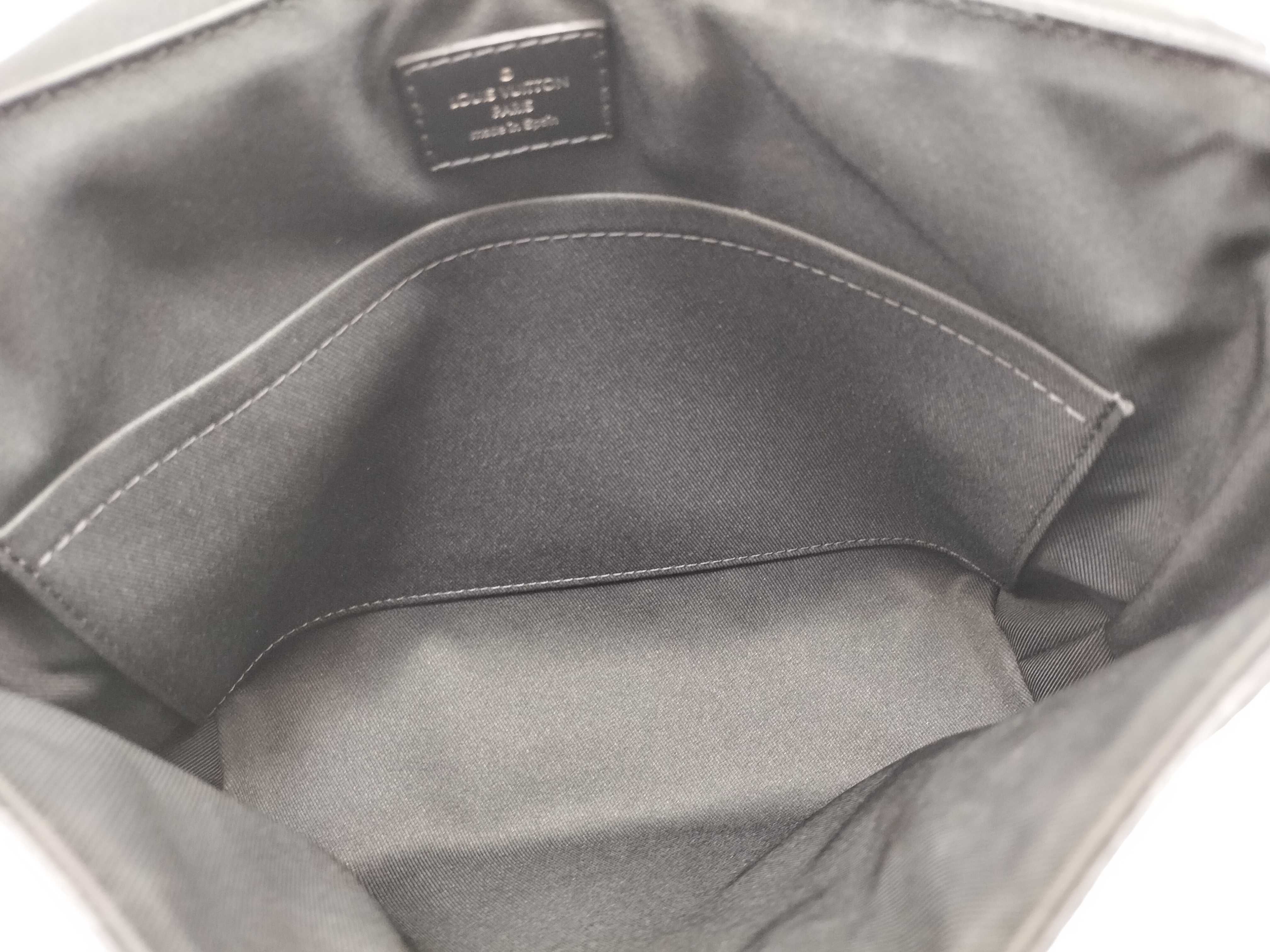Damier Graphite District PM Shoulder Bag with Silver Hardware CA3118 N41028 — view 10