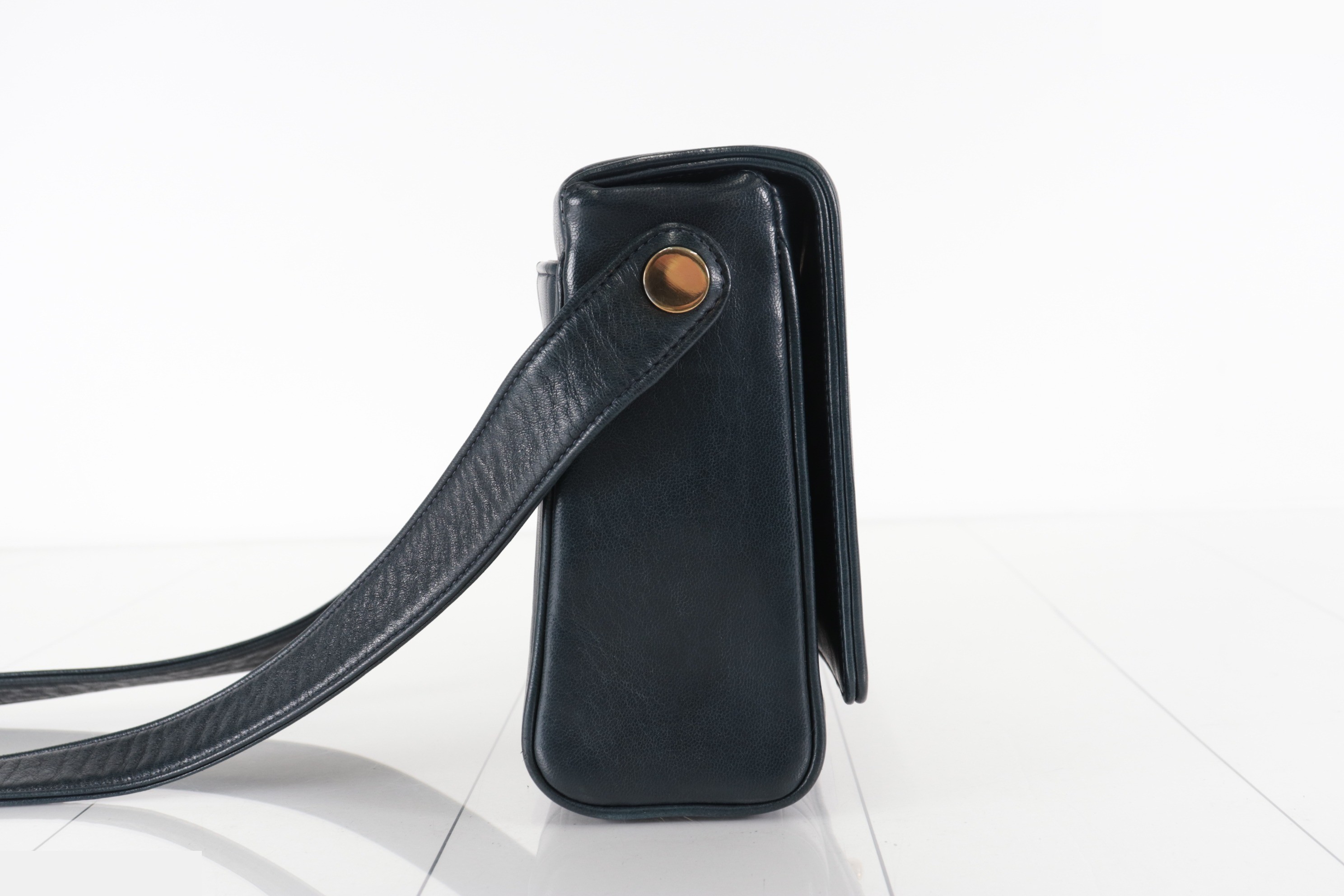 Lambskin shoulder bag with mirror, navy, item number 2. — view 4