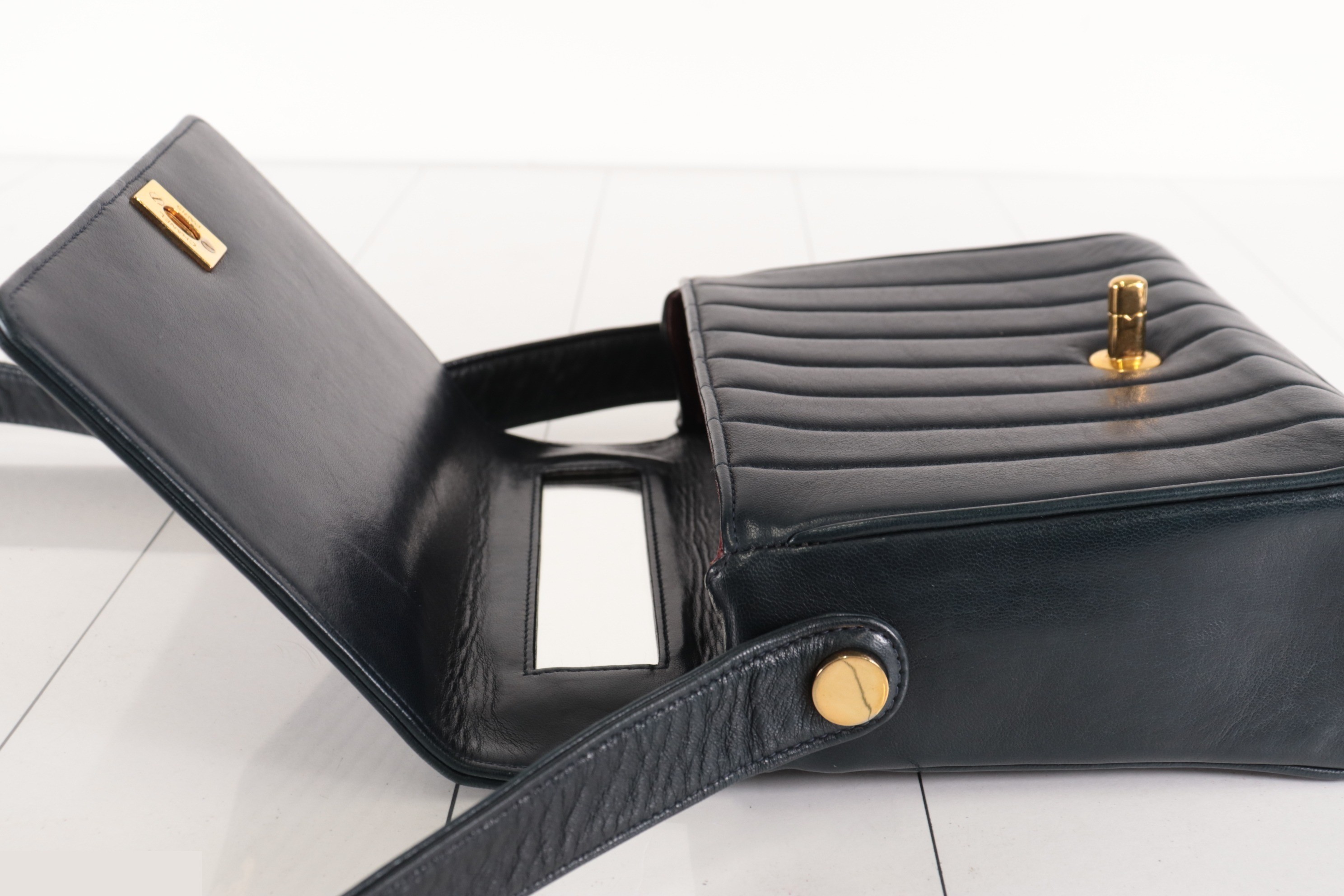 Lambskin shoulder bag with mirror, navy, item number 2. — view 8