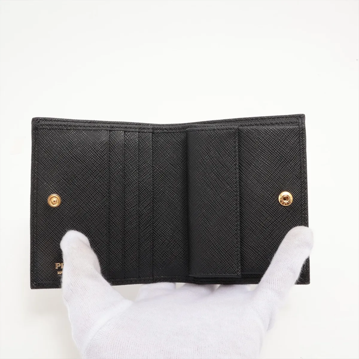 Saffiano Triangle Logo 1MV204 Leather Compact Wallet Black — view 3