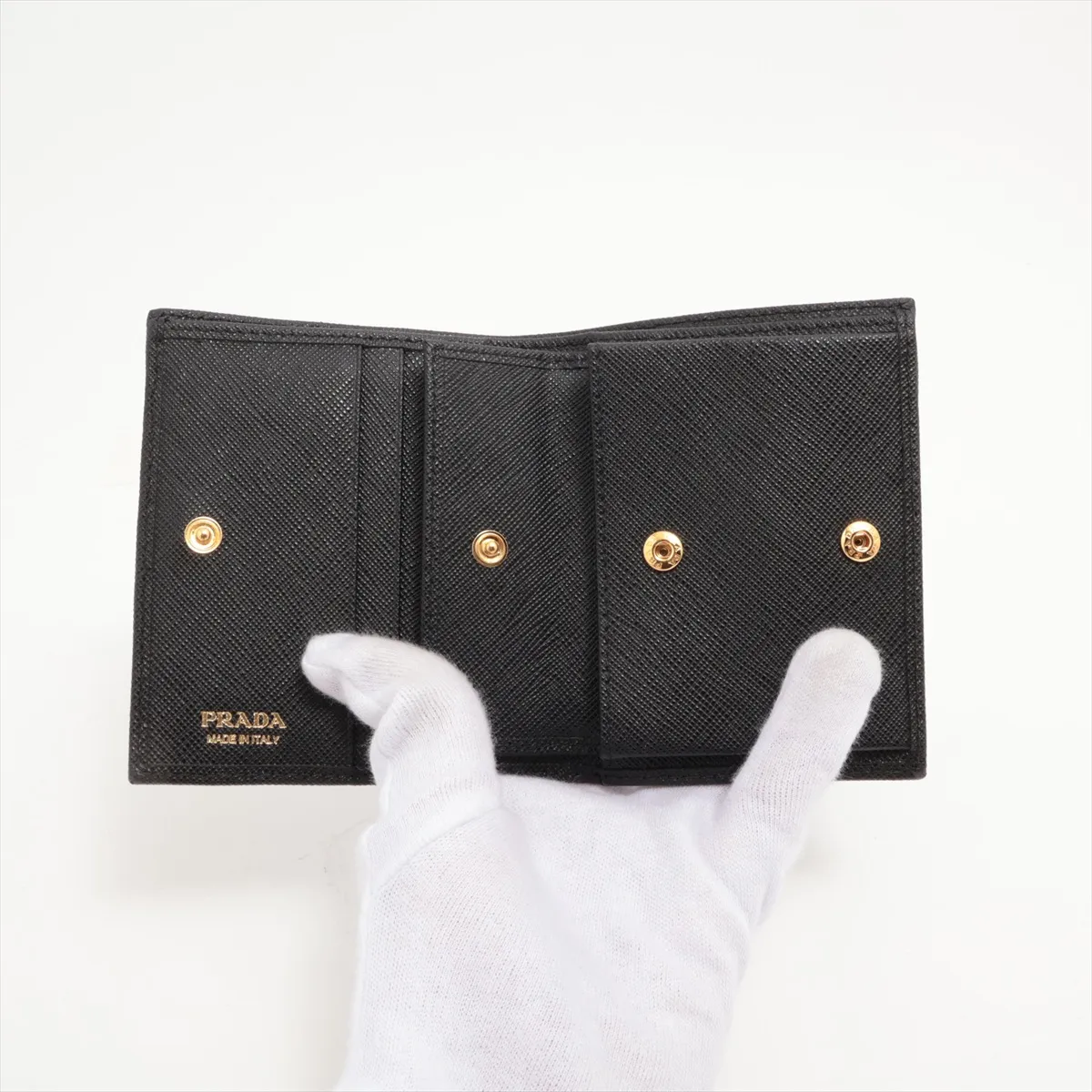 Saffiano Triangle Logo 1MV204 Leather Compact Wallet Black — view 4