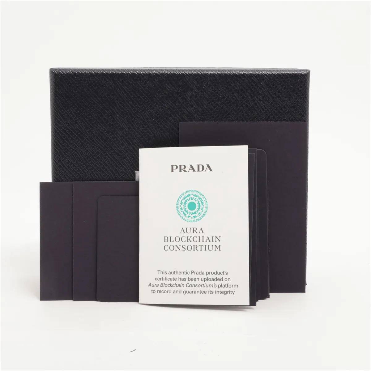 Saffiano Triangle Logo 1MV204 Leather Compact Wallet Black — view 8