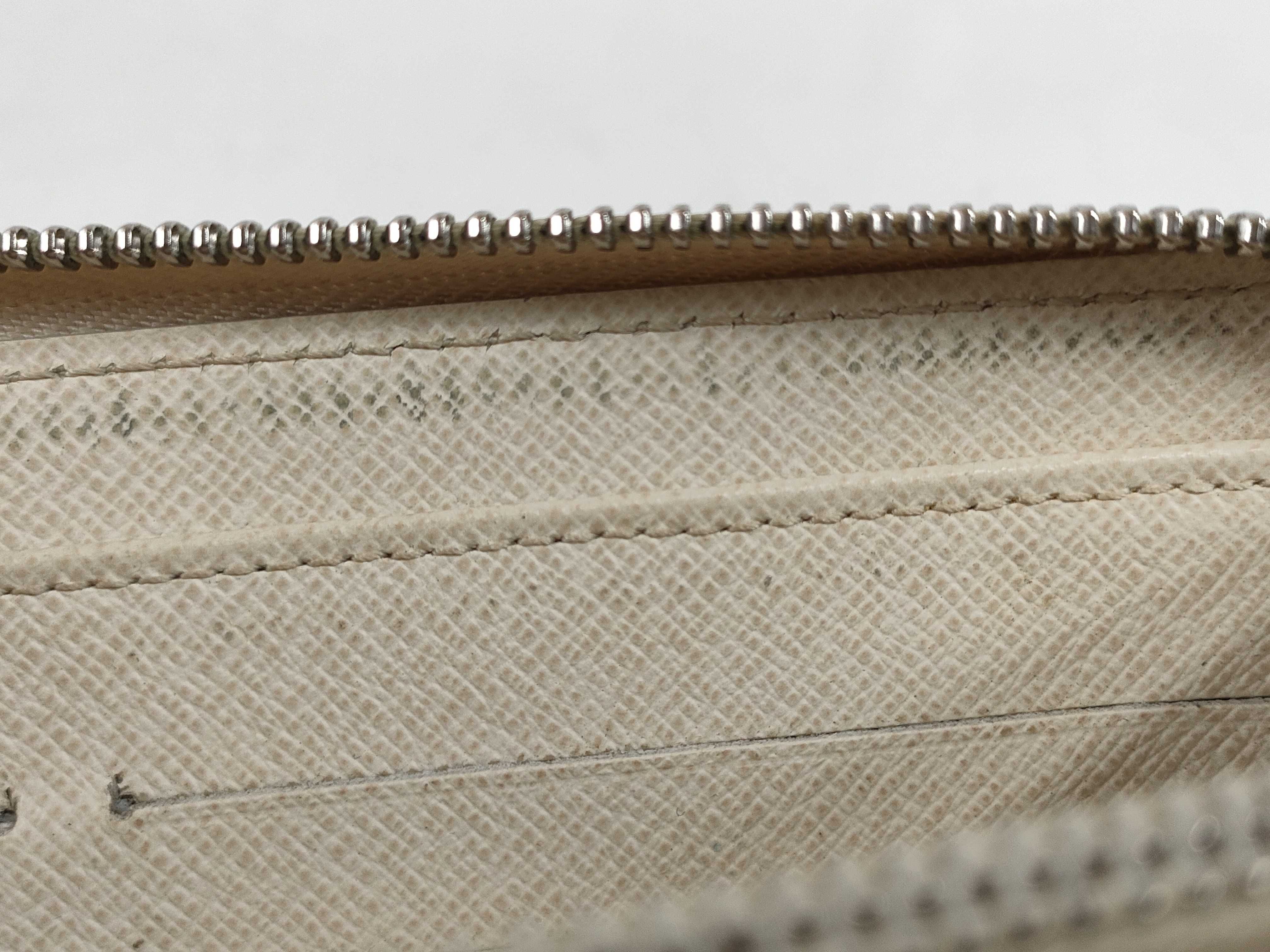 Epi Leather Round Zipper Long Wallet — view 14
