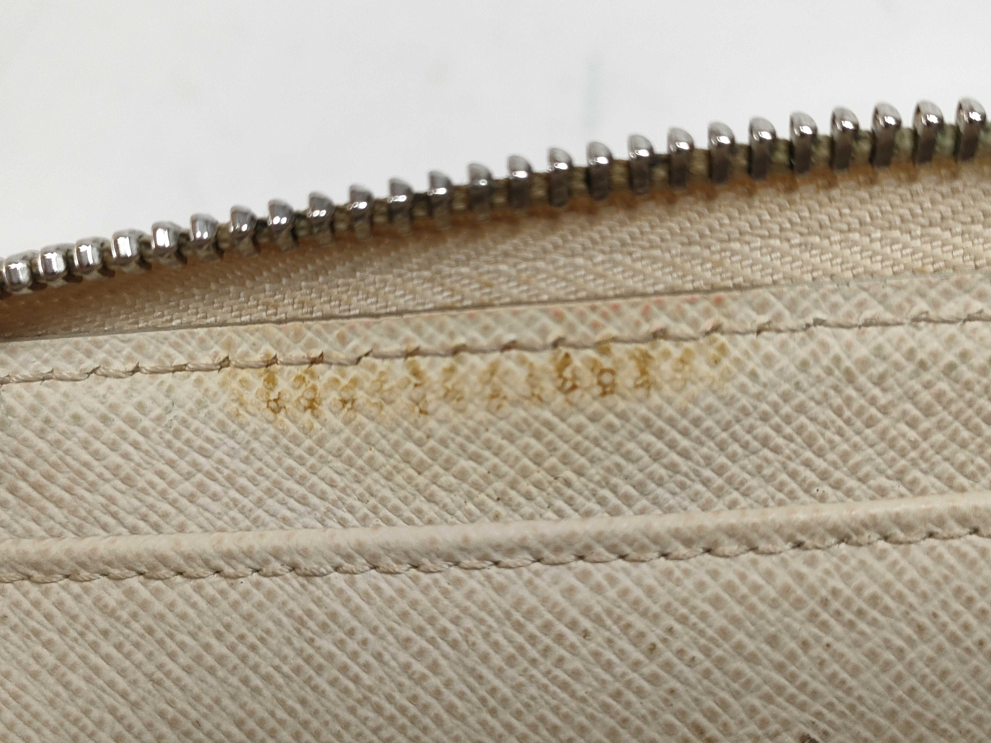 Epi Leather Round Zipper Long Wallet — view 15