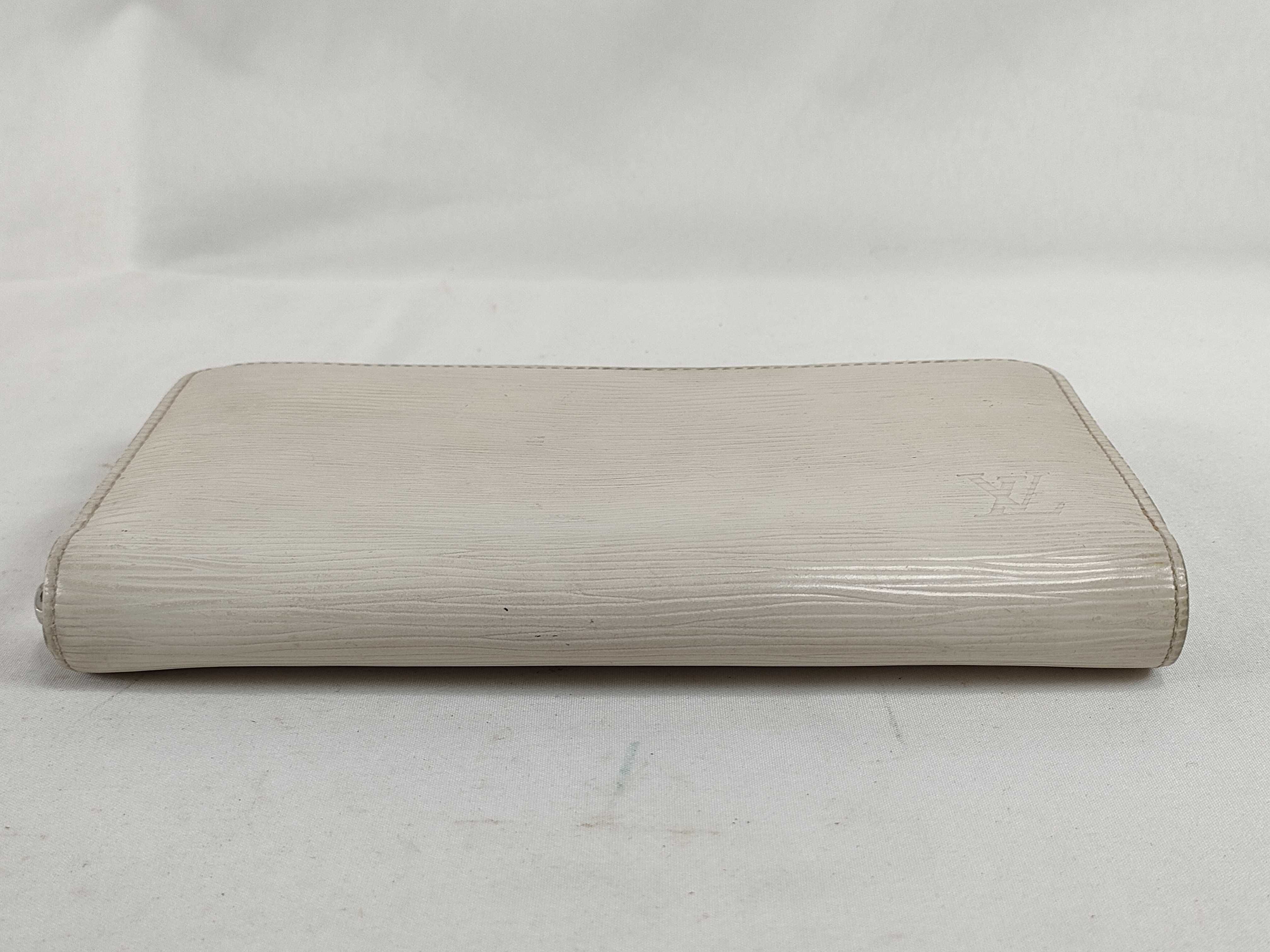 Epi Leather Round Zipper Long Wallet — view 3