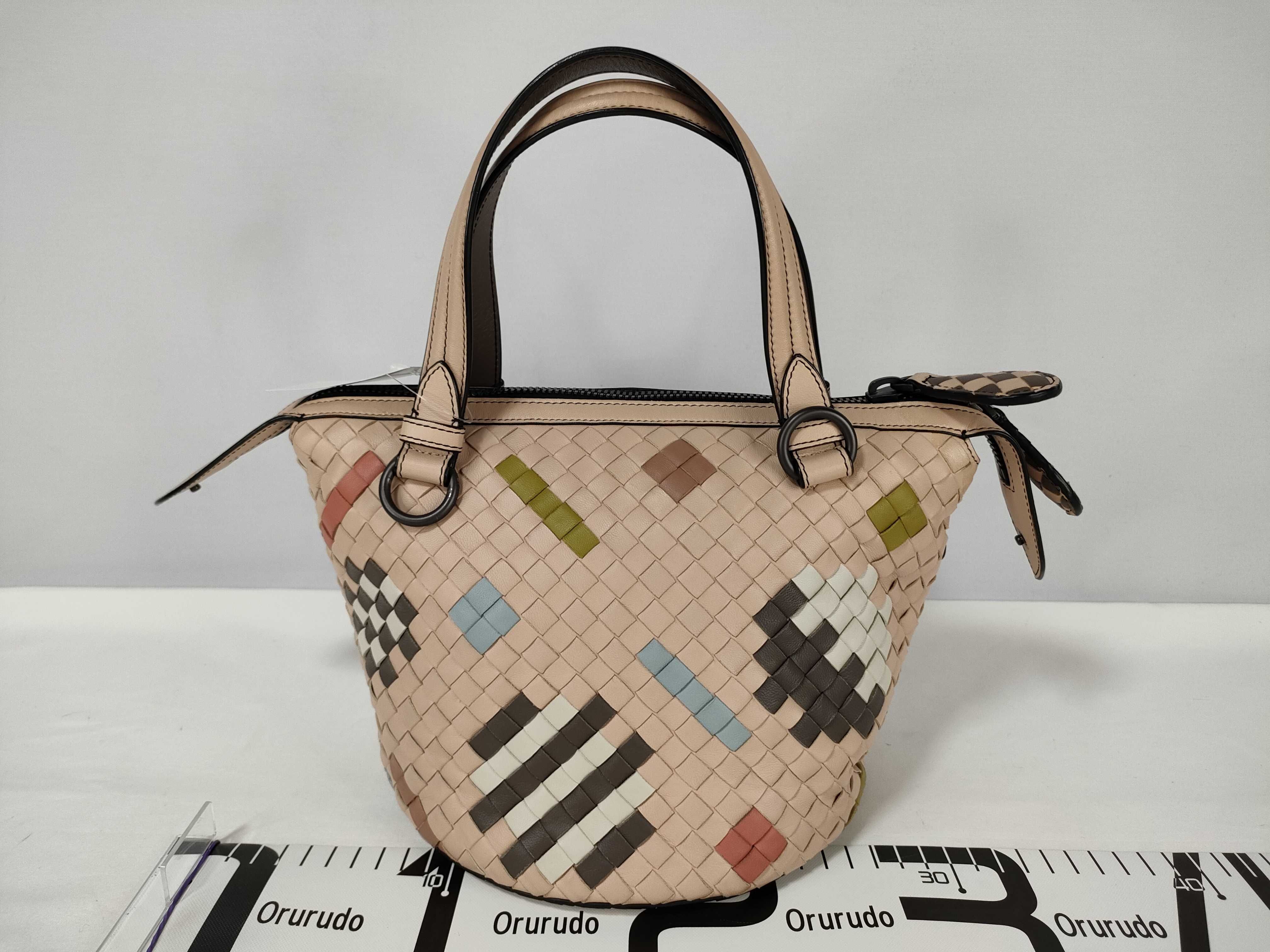 Intrecciato Taambuura Abstract Pink Tote Bag — view 2