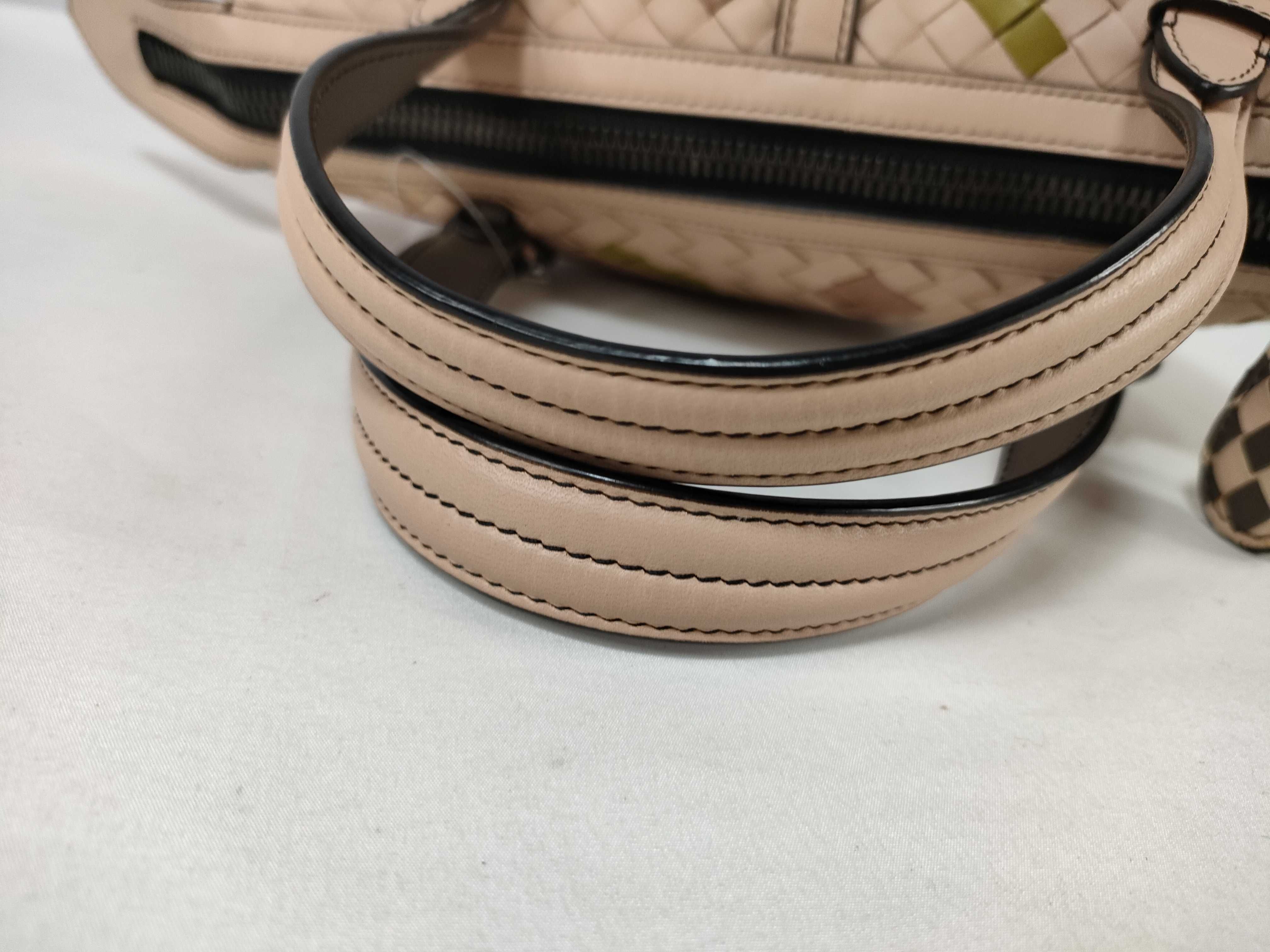 Intrecciato Taambuura Abstract Pink Tote Bag — view 4