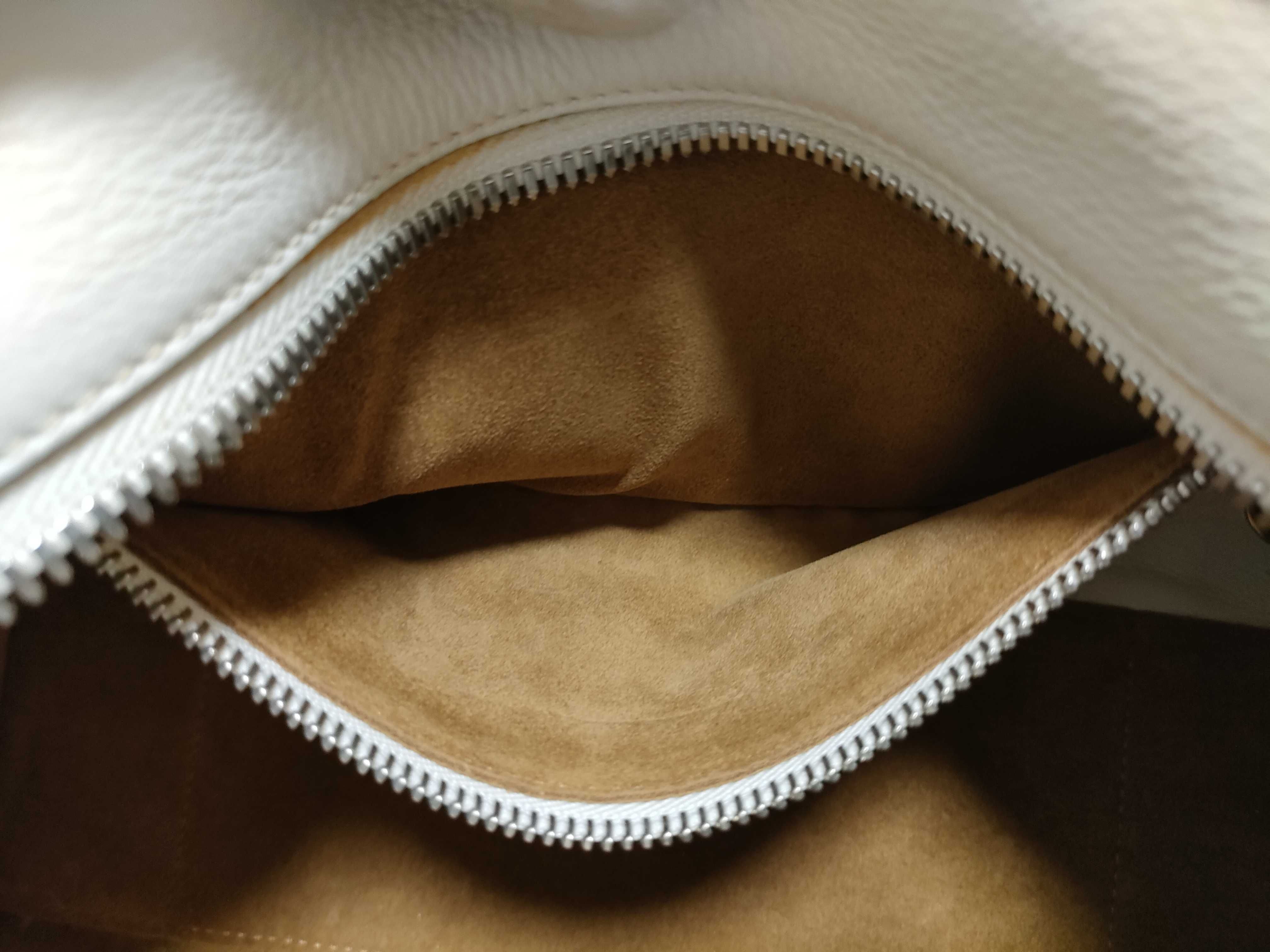 Amazona 28 Anagram 2-way Calfskin Handbag — view 11