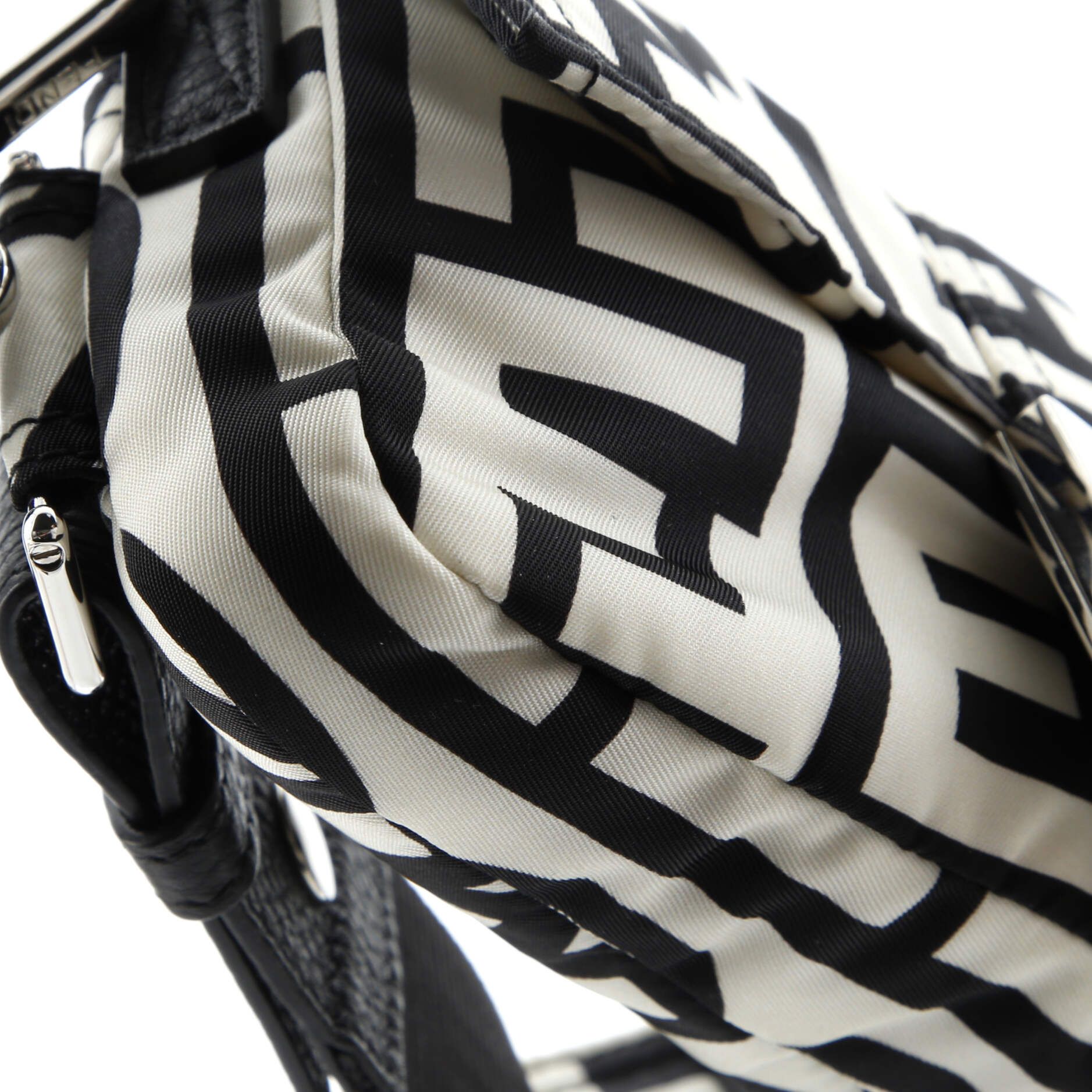 Marc Jacobs Baguette NM  White/Black Printed Nylon Canvas Silver — view 7