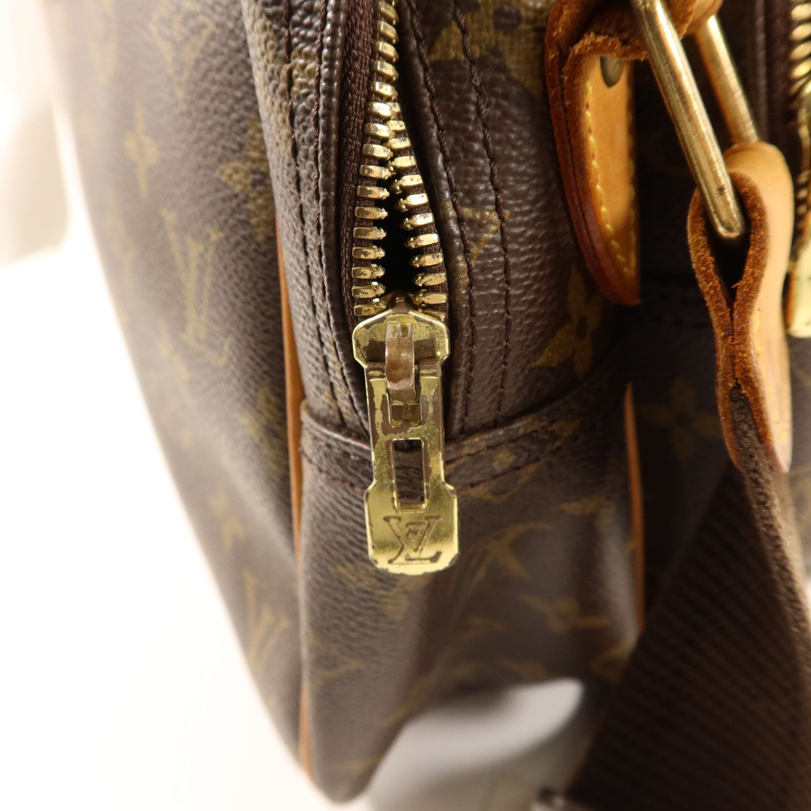 Monogram Reporter Gm Jinxian Shoulder Back Bag Brown Shoulder Bag M 45252 — view 10