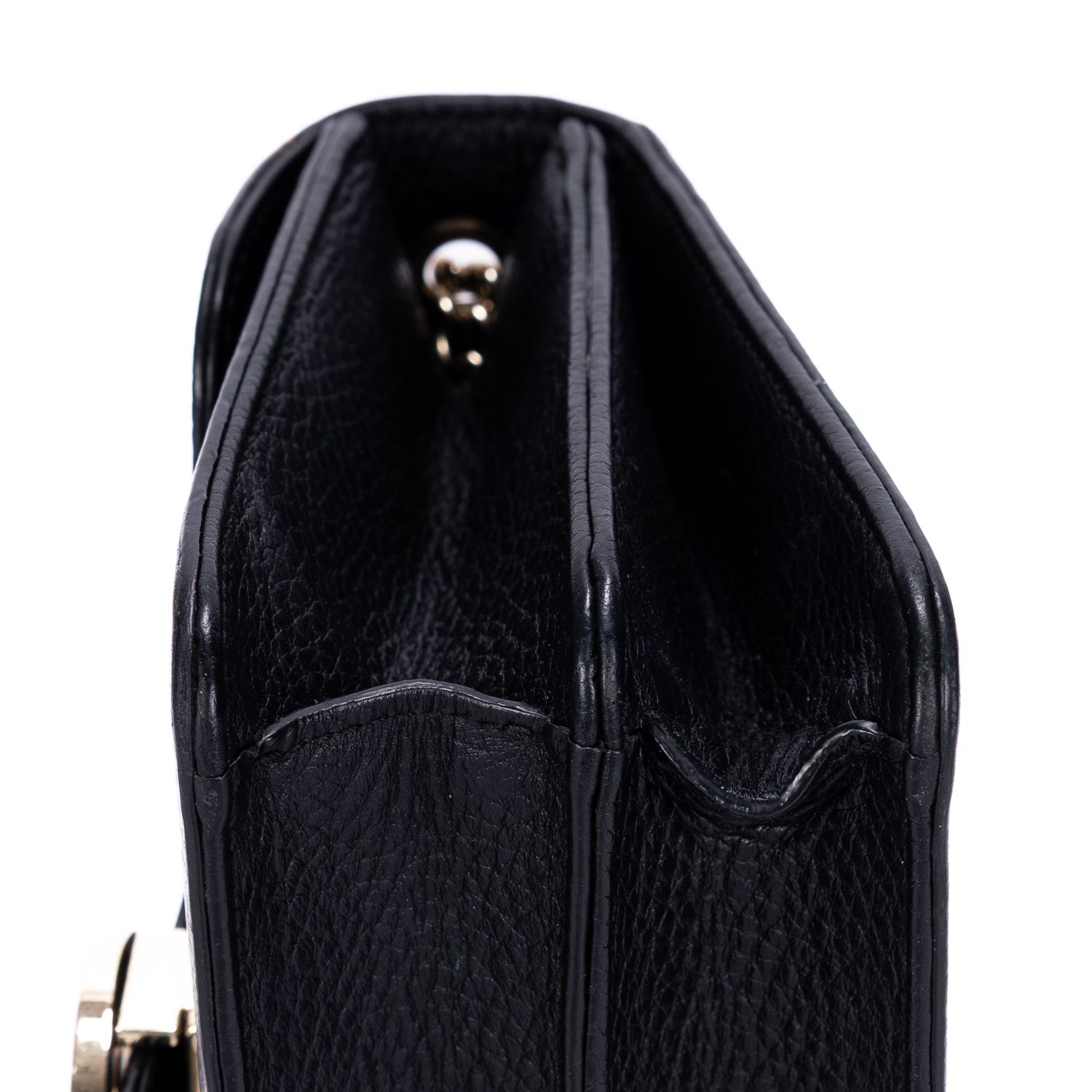 Interlocking G Chain Interlocking G Black Black Grained Leather Gold — view 7
