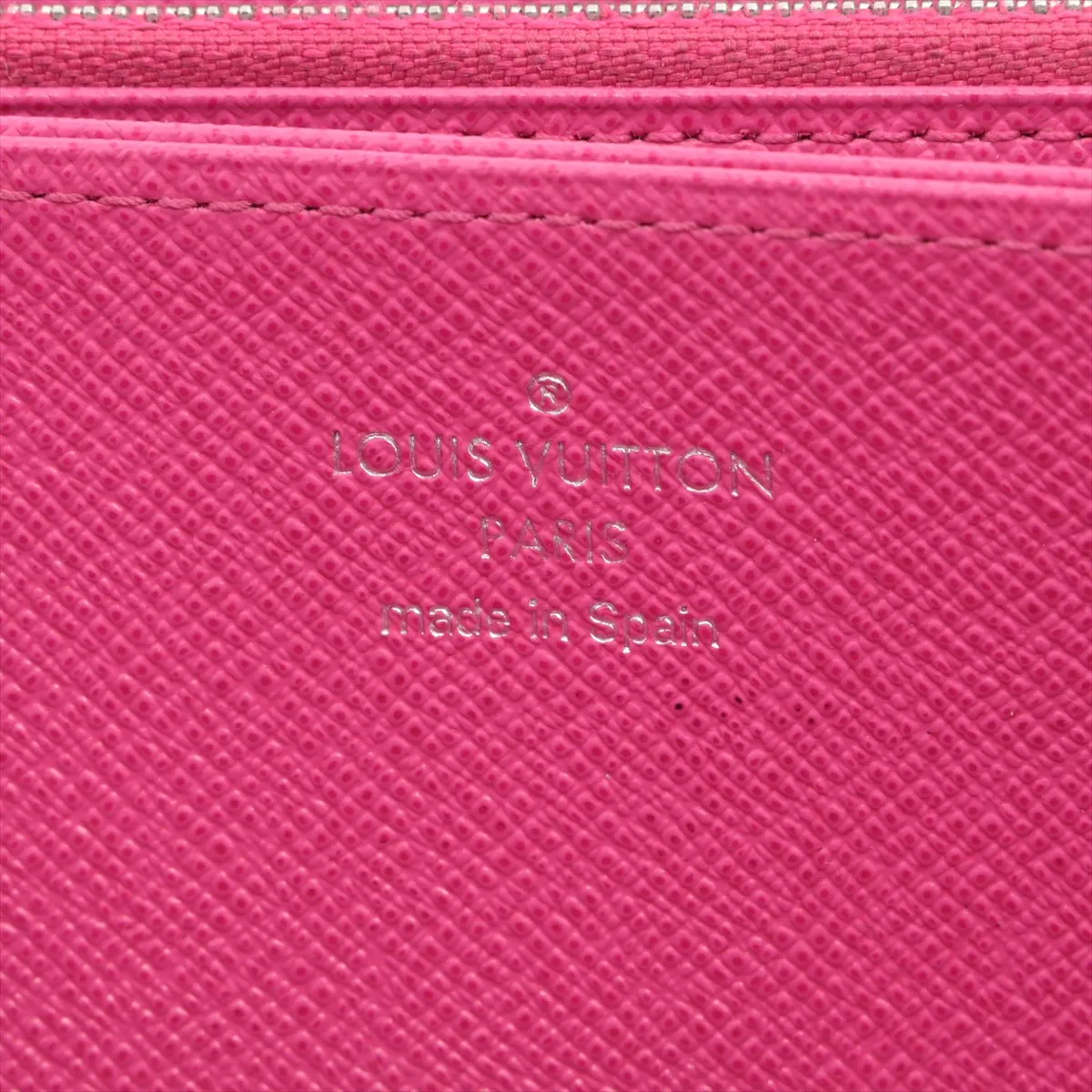 Epi Zippy Wallet M64838 GI0241 Noir x Hot Pink Round Zip Wallet — view 11