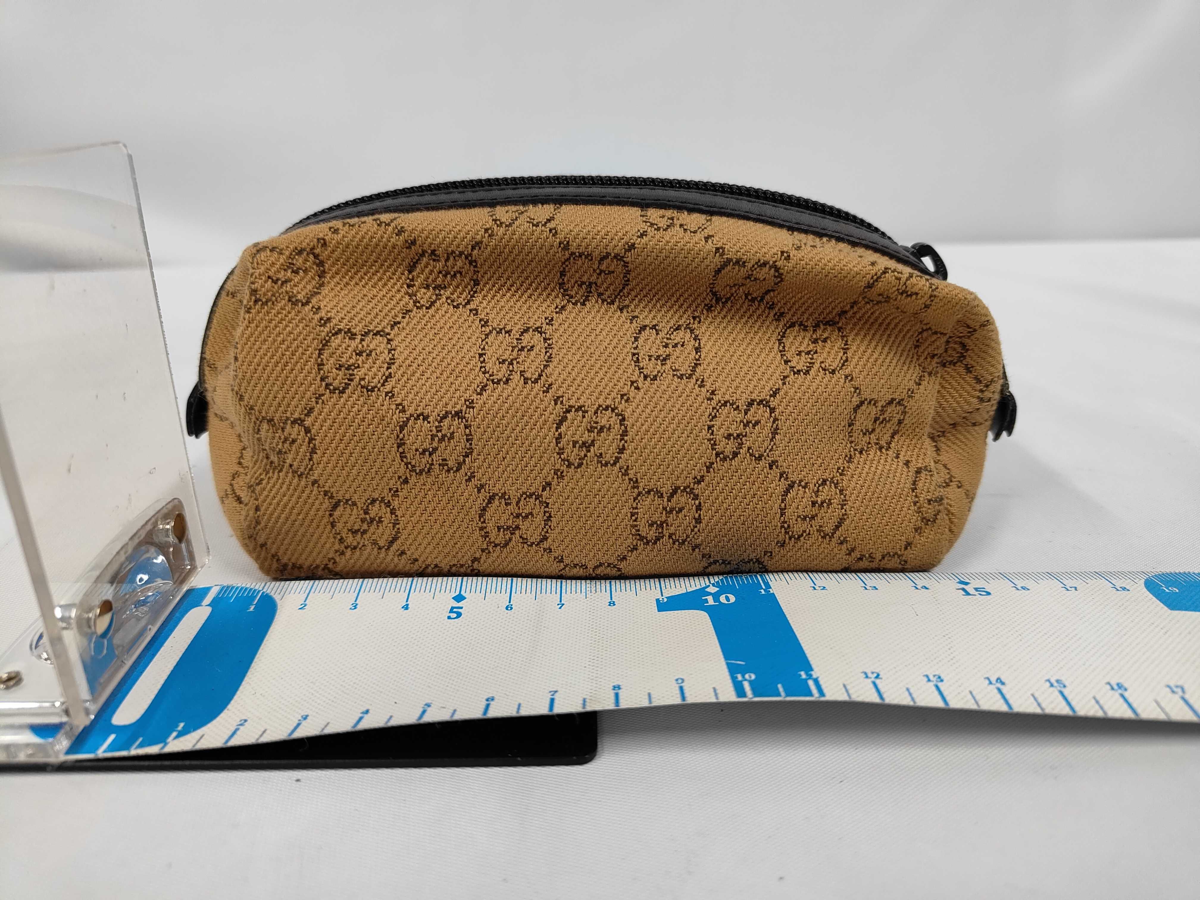 pouch — view 2