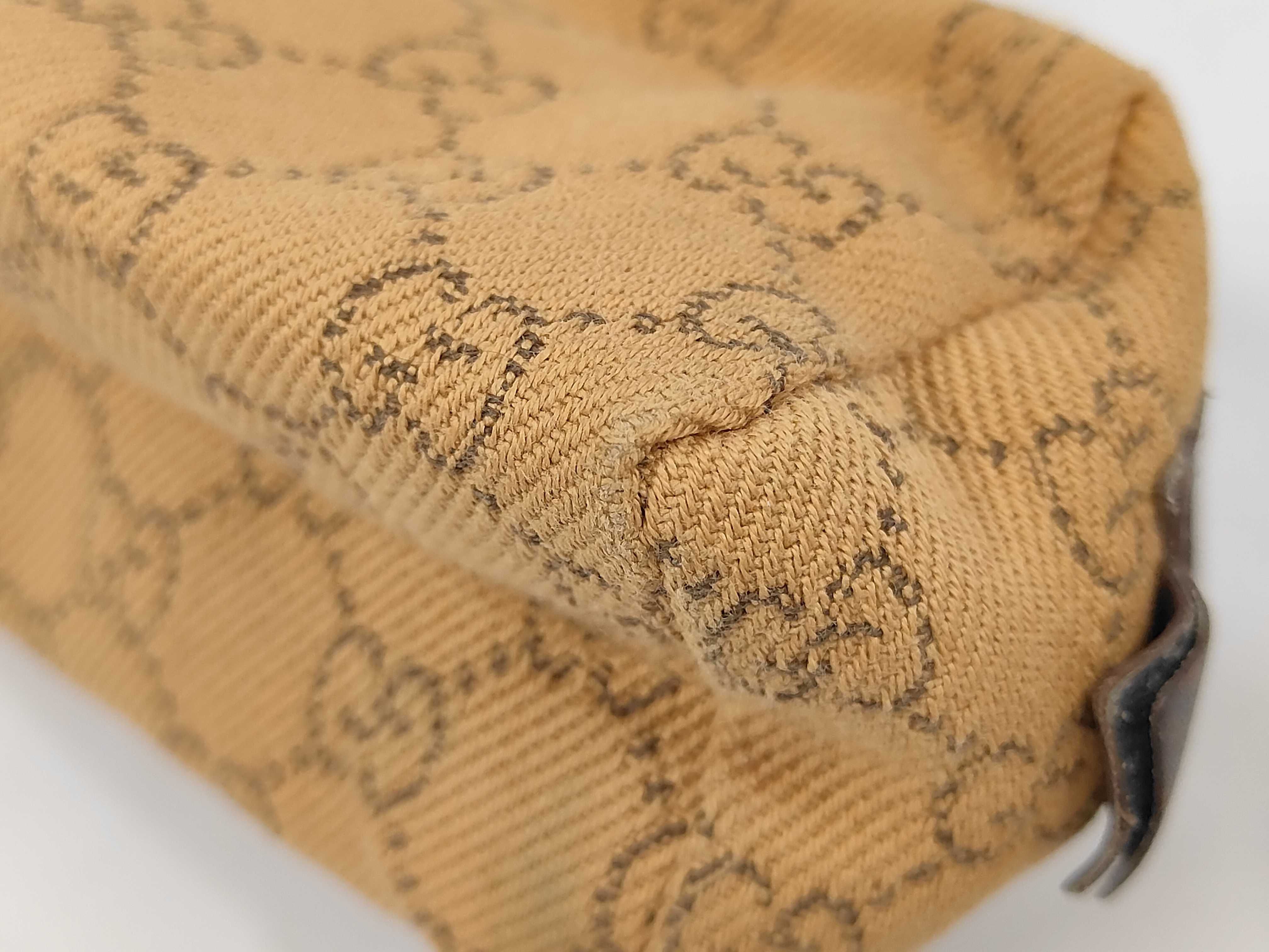 pouch — view 4