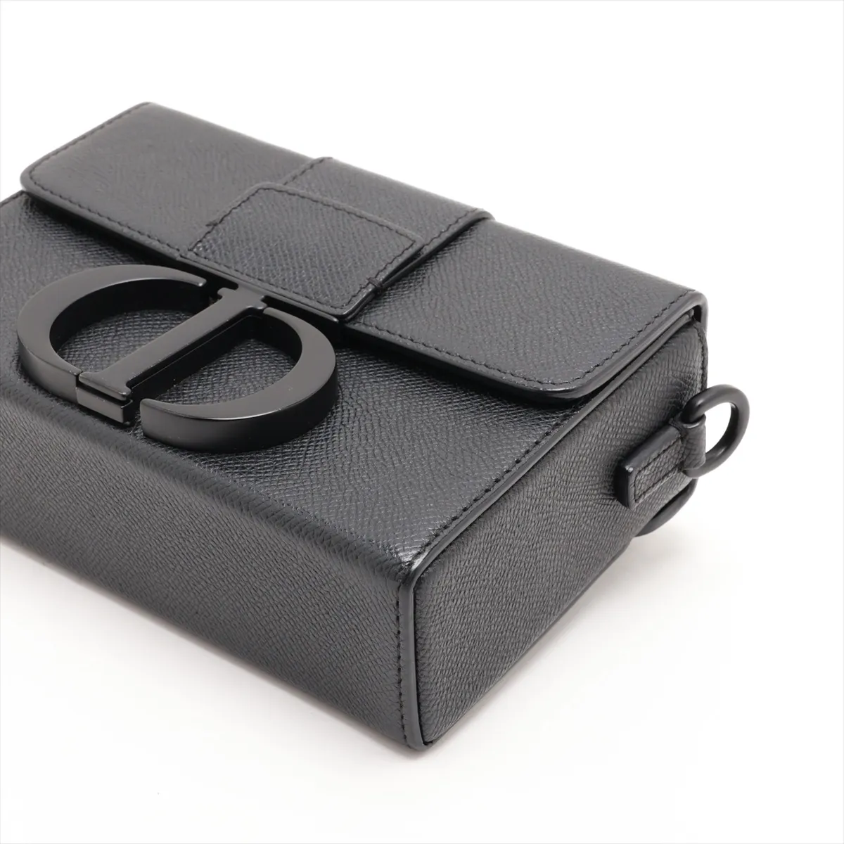 Montaigne 30 Leather Shoulder Bag, Black — view 3