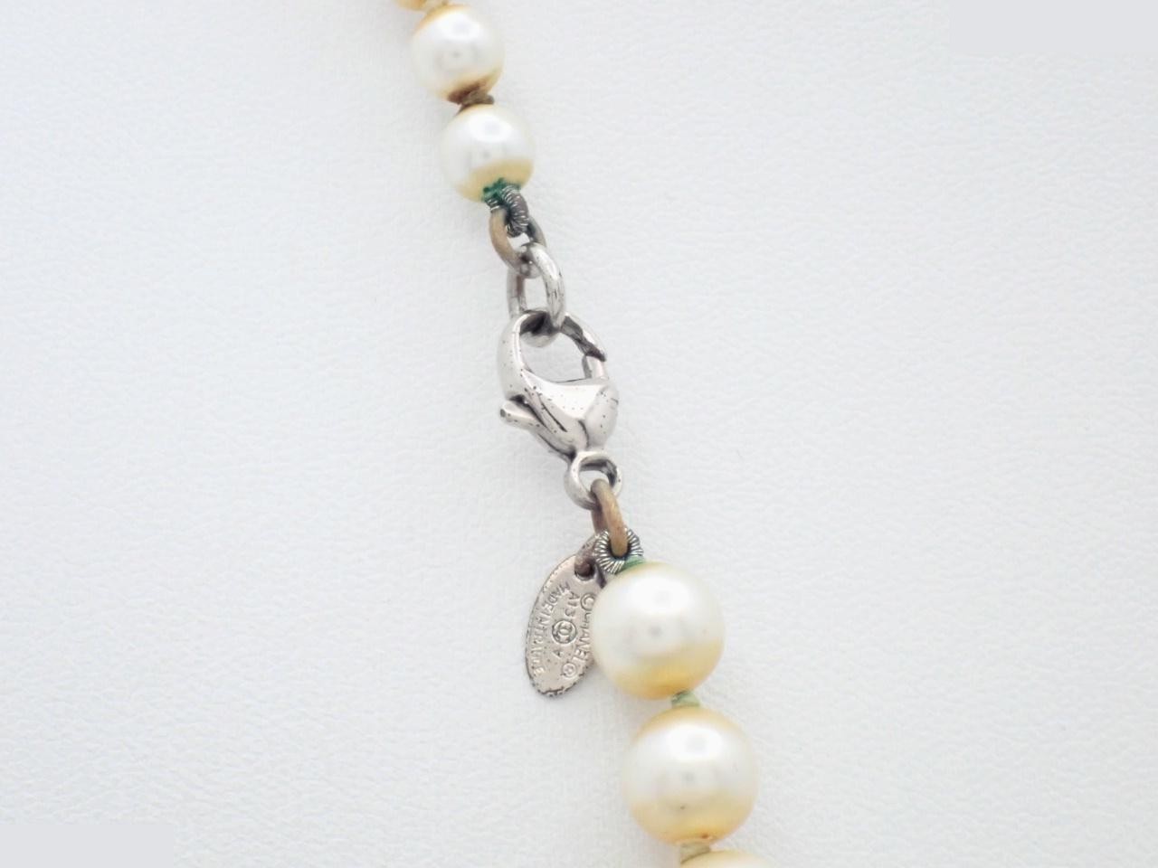 Pearl necklace, neck circumference approximately 86 cm — view 2