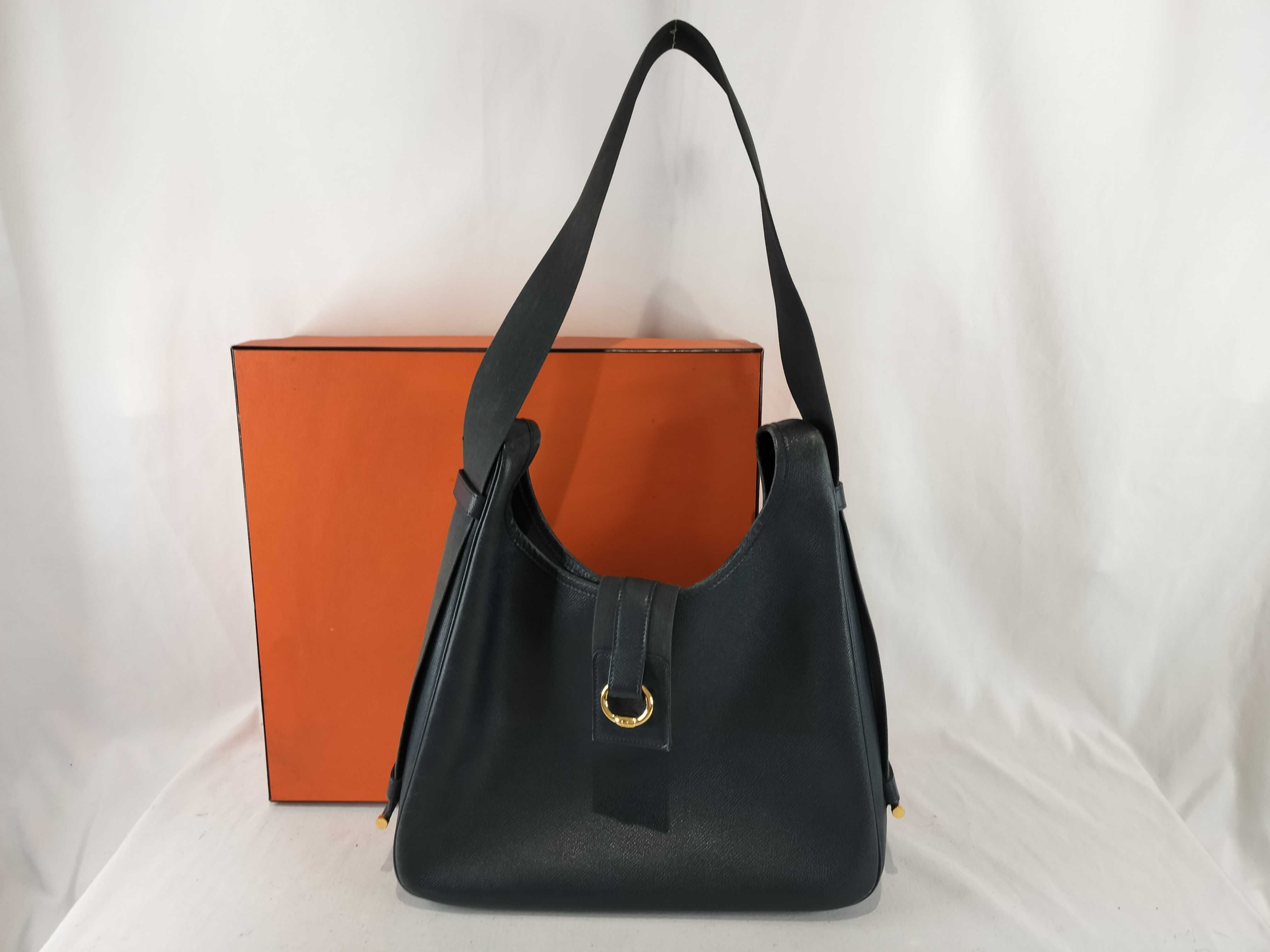 Saco Shoulder Bag