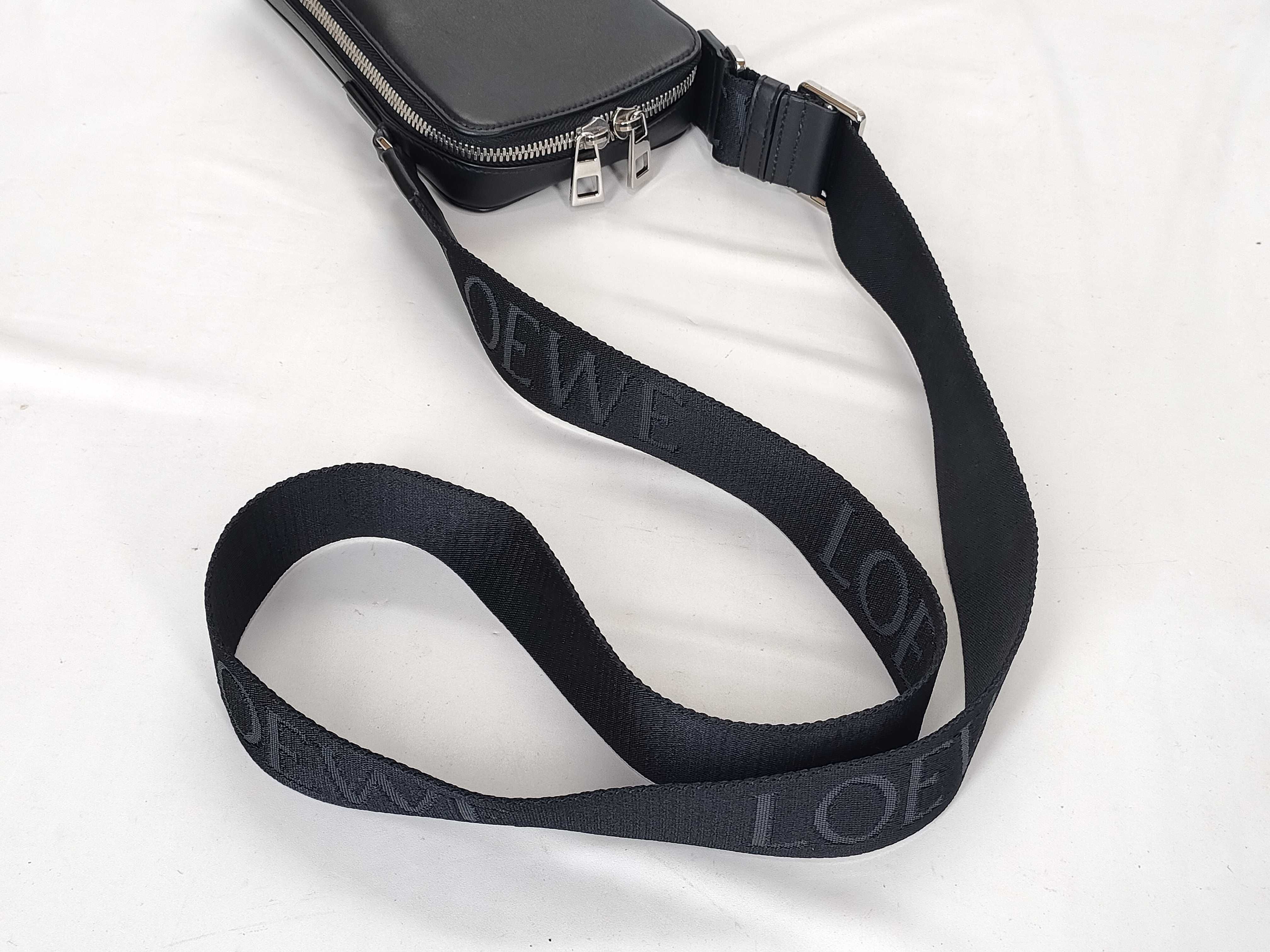 Camera Shoulder Bag, Black — view 3