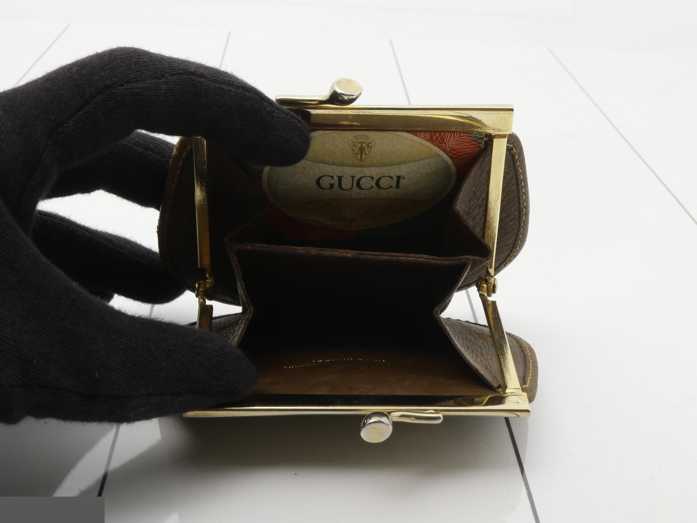 GG Supreme Coin Case — view 4