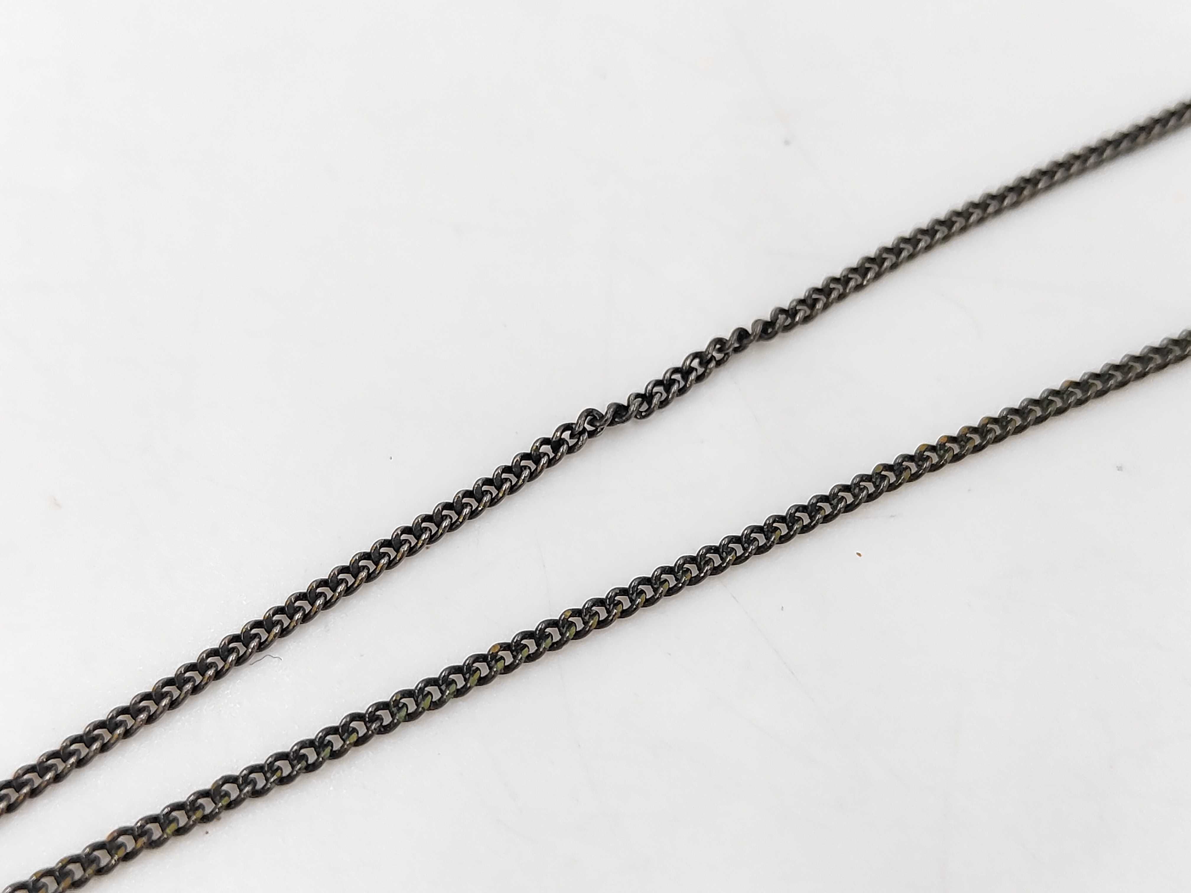 B13B Coco Mark Ball White x Black Necklace — view 5