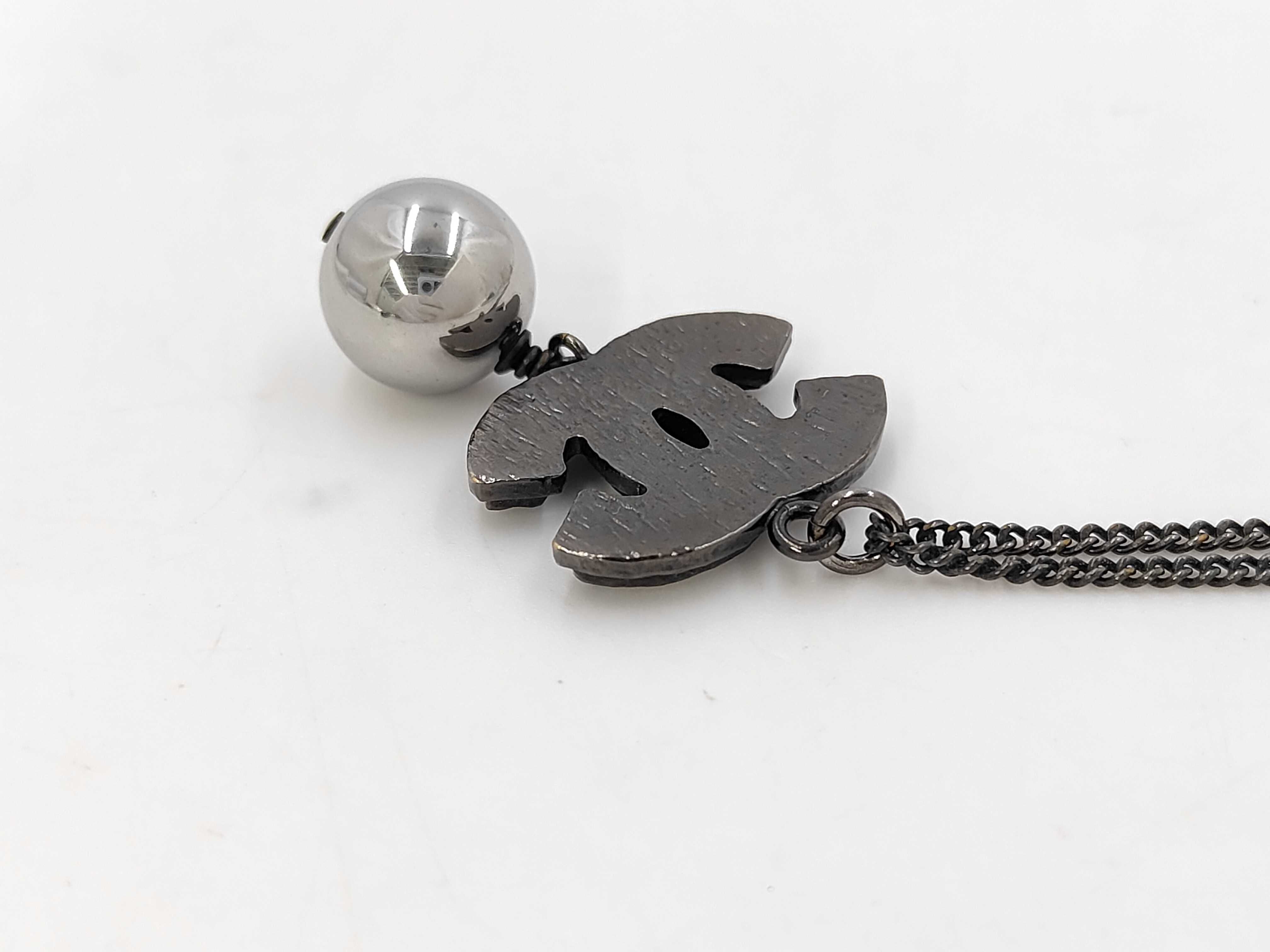 B13B Coco Mark Ball White x Black Necklace — view 6