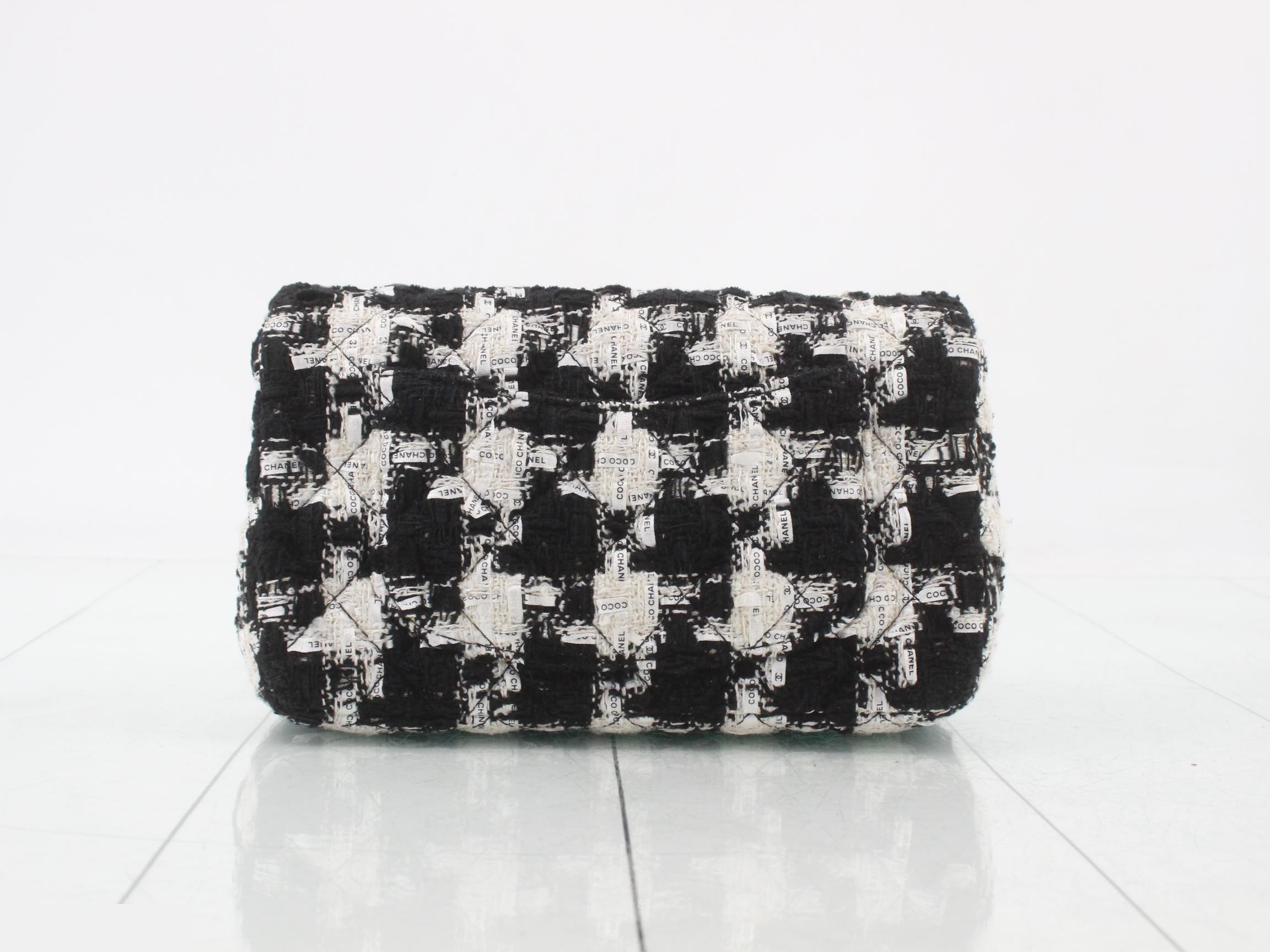 Matelassé 20 Tweed COCO Shoulder Bag, Serial Number 29 — view 2