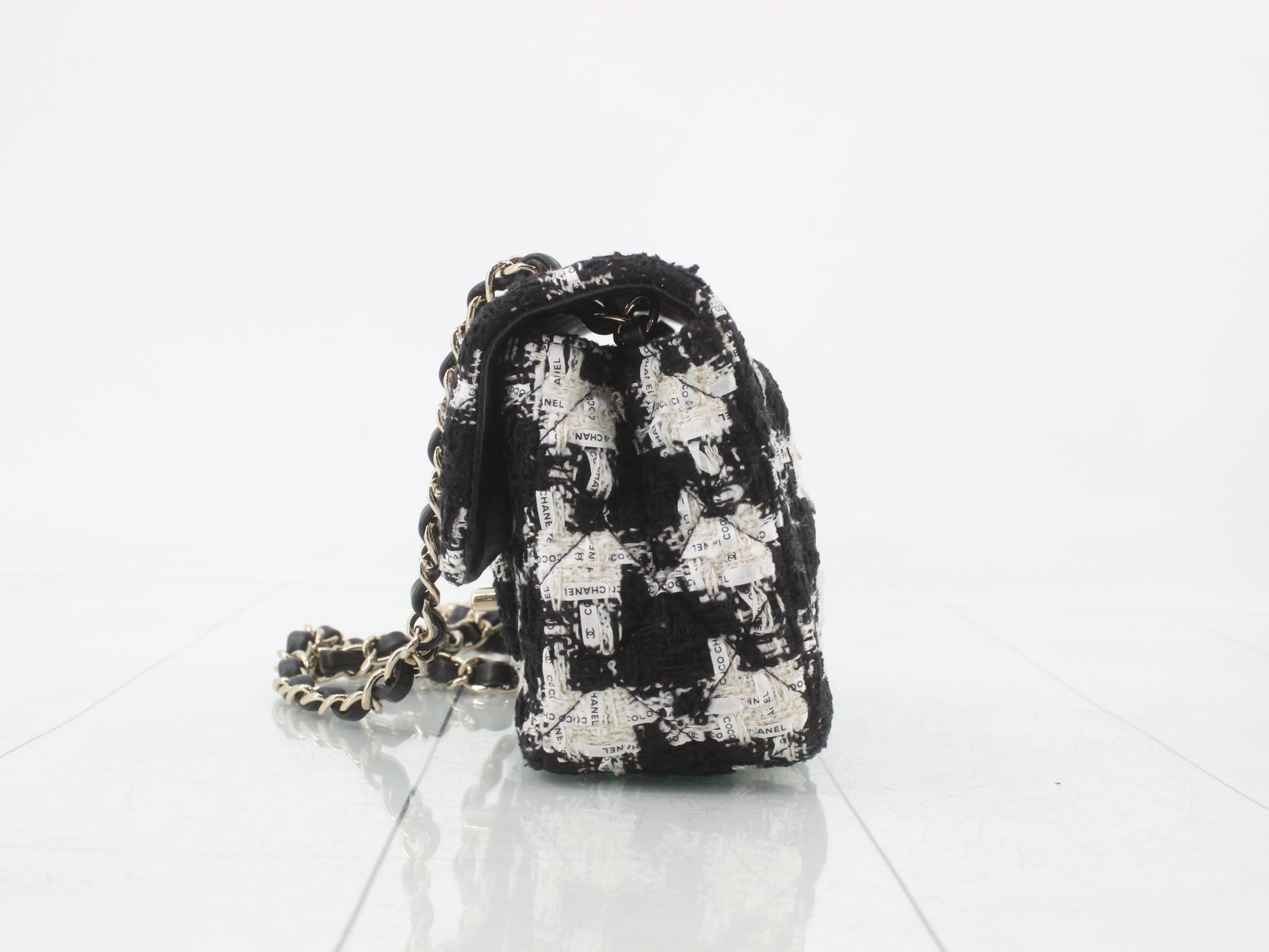 Matelassé 20 Tweed COCO Shoulder Bag, Serial Number 29 — view 3