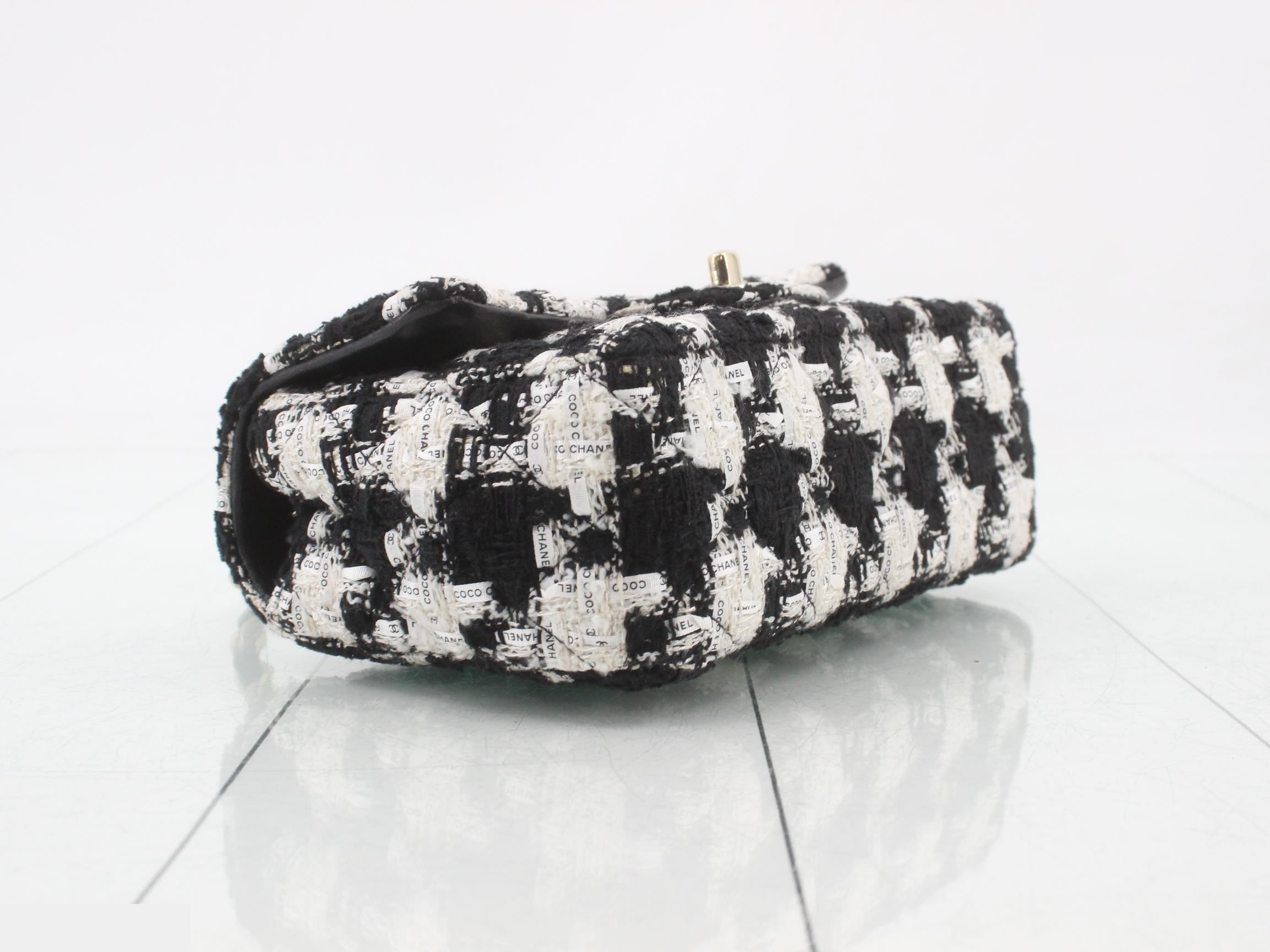 Matelassé 20 Tweed COCO Shoulder Bag, Serial Number 29 — view 5