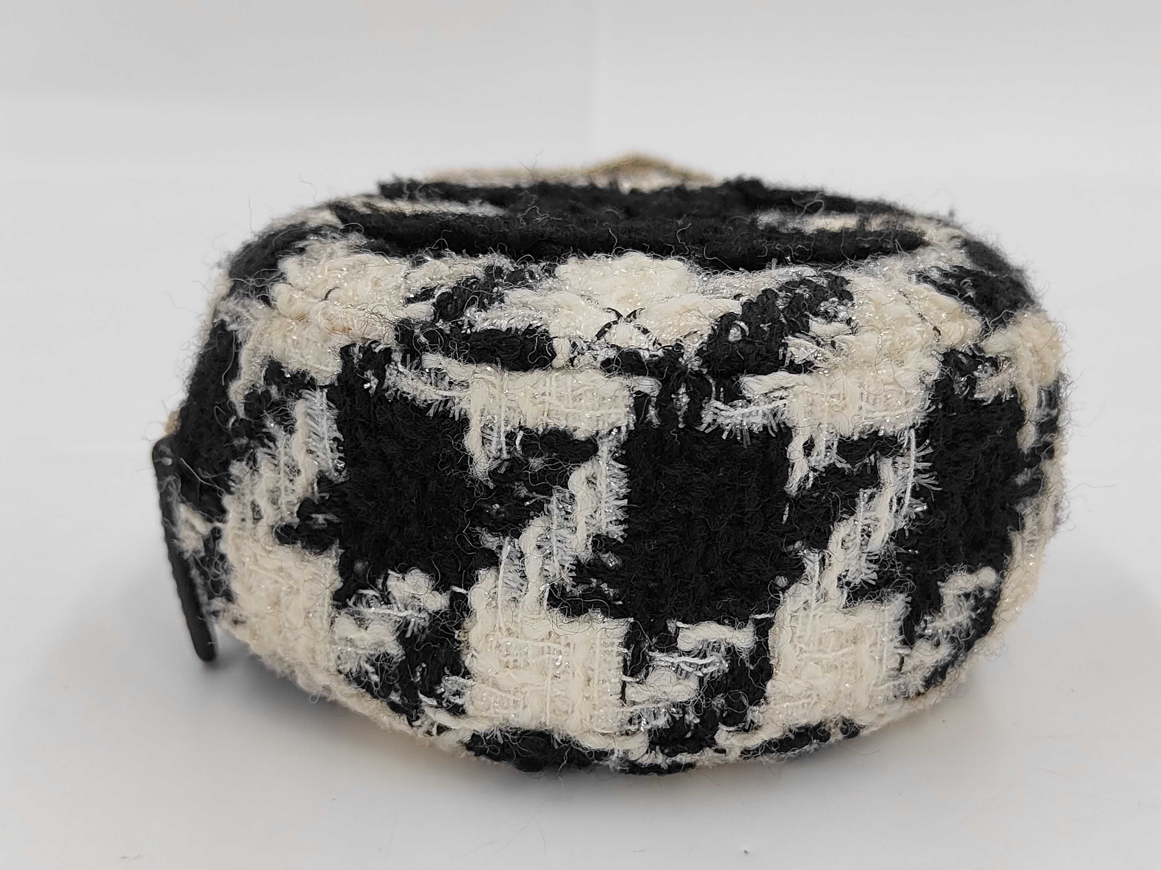 Round Chain Clutch Bag Shoulder Bag — view 4