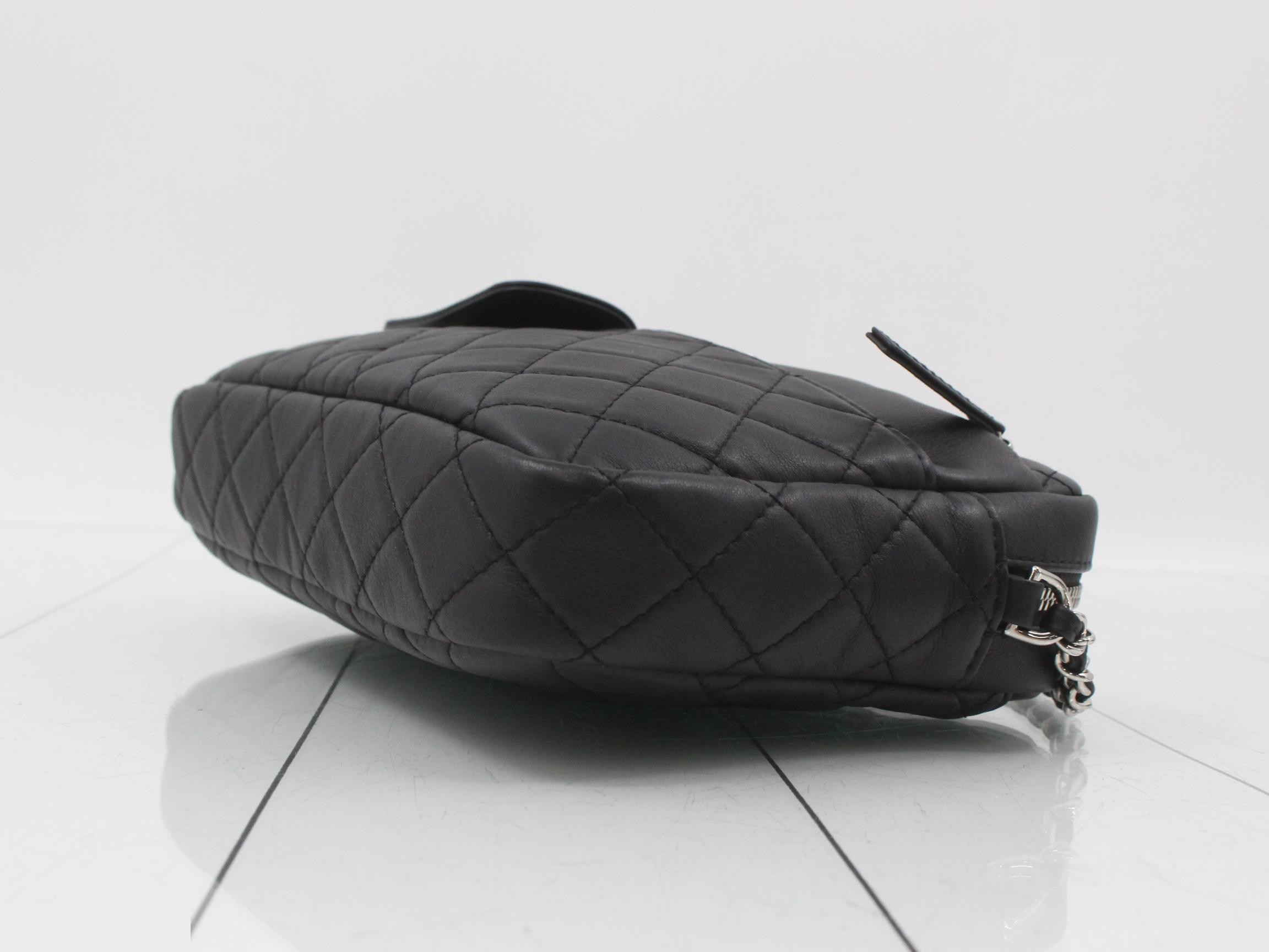 Matelassé Camera Bag Chain Shoulder Bag — view 6