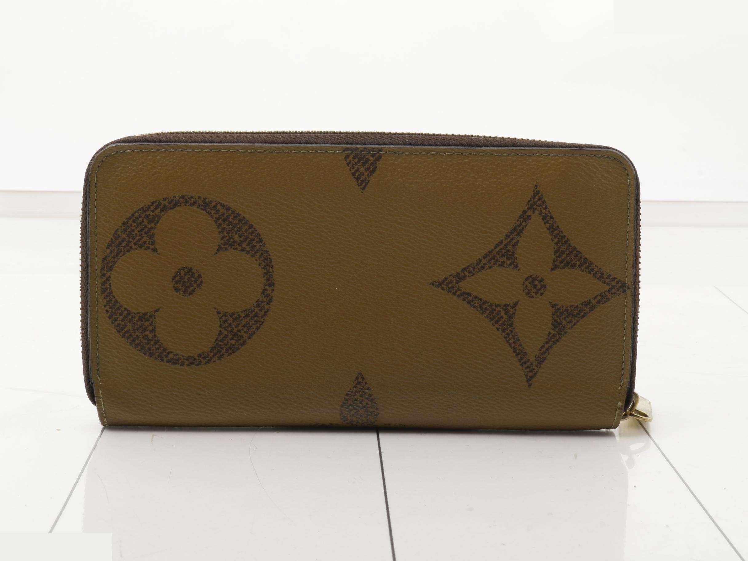 Reverse Giant Zippy Wallet — view 2