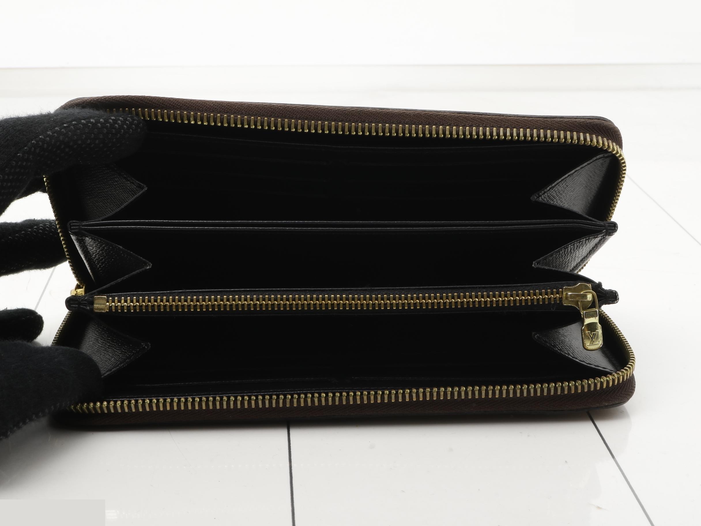 Reverse Giant Zippy Wallet — view 4